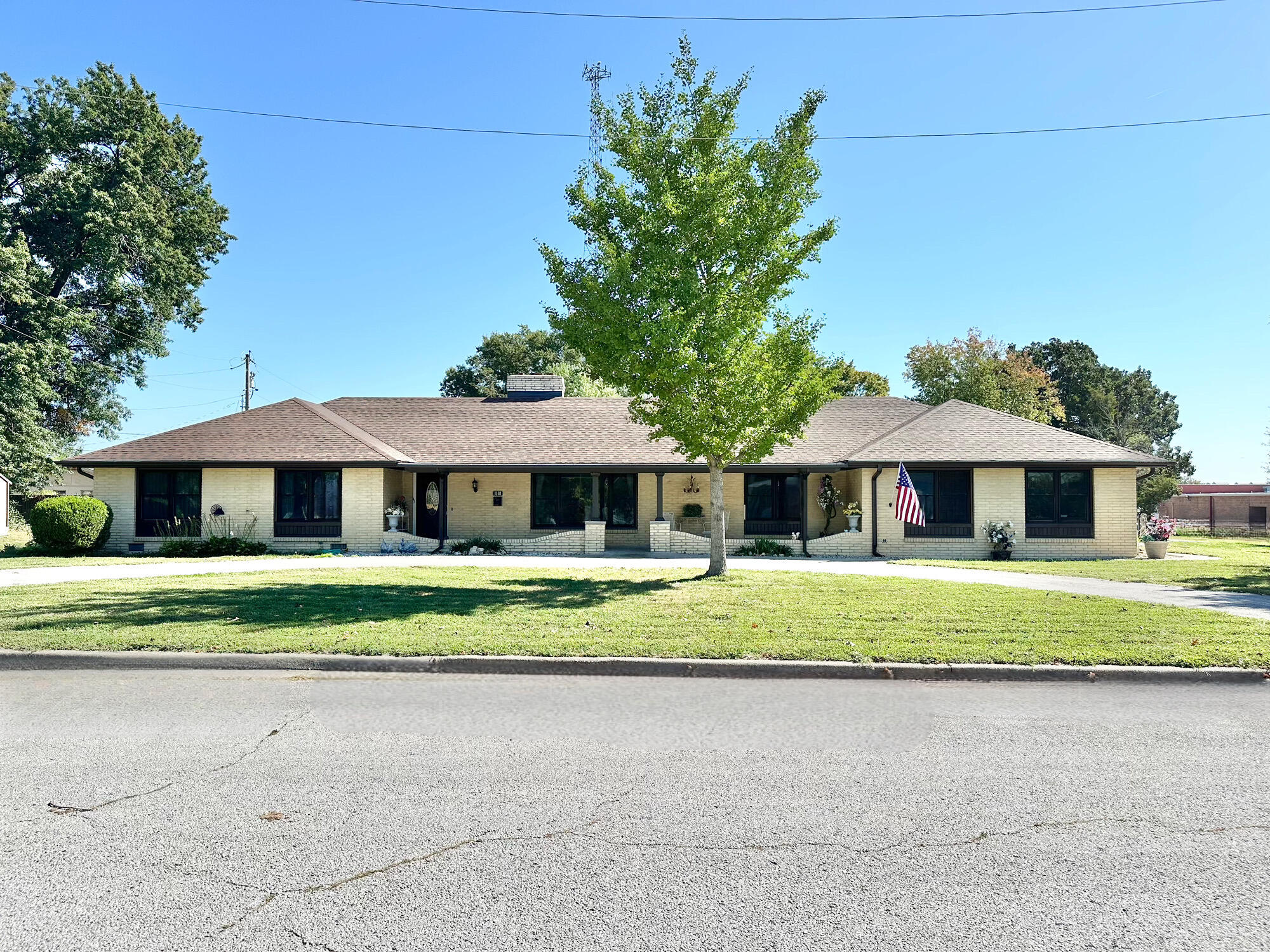 1118 South Main Avenue Property Photo
