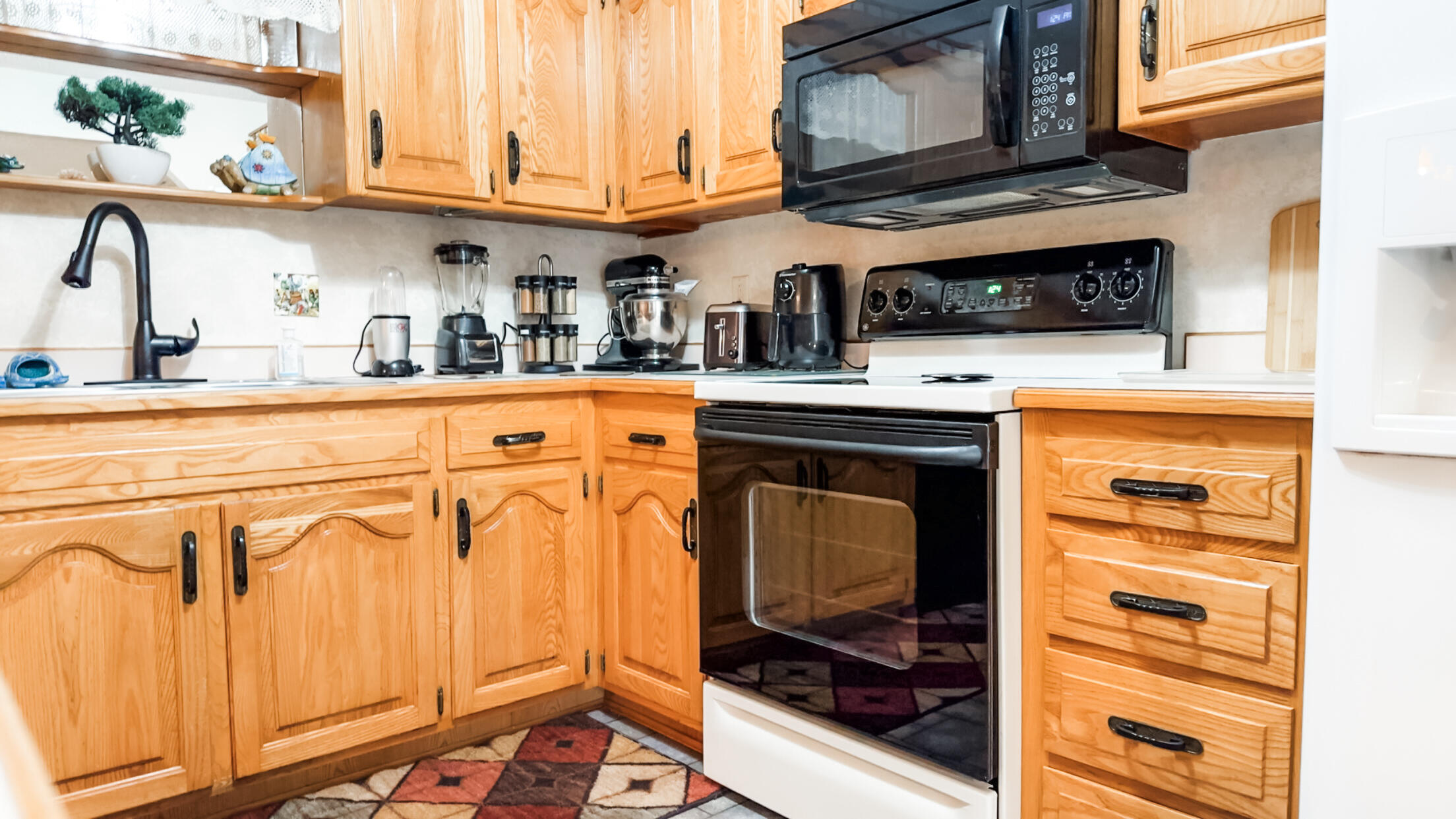 170 Wilshire Drive Property Photo 17