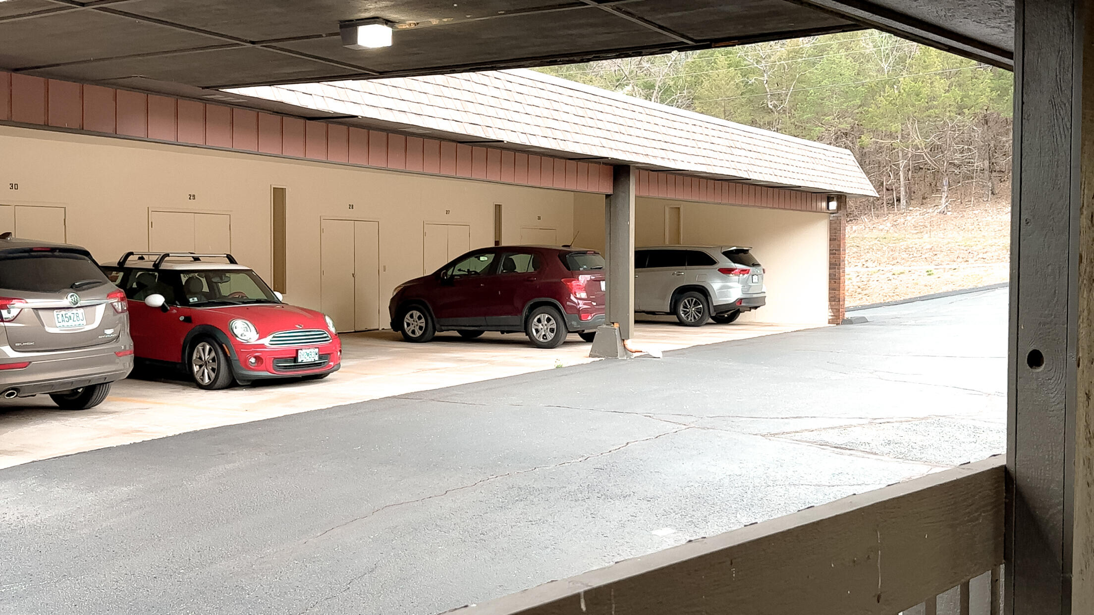 170 Wilshire Drive Property Photo 43