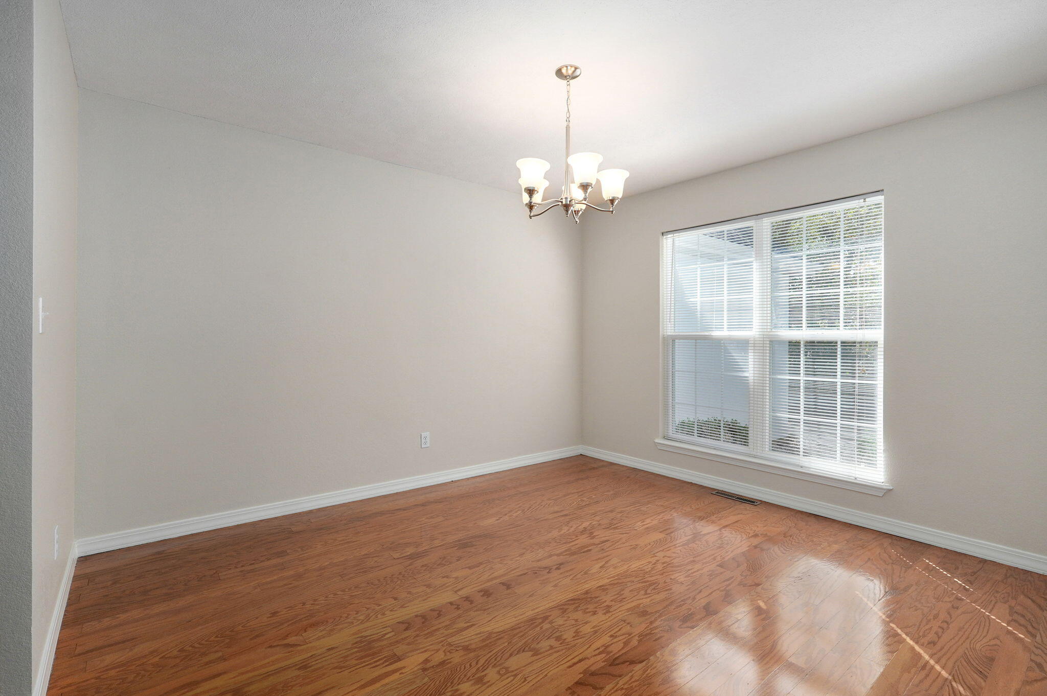 88 Lovers Lane Property Photo 10