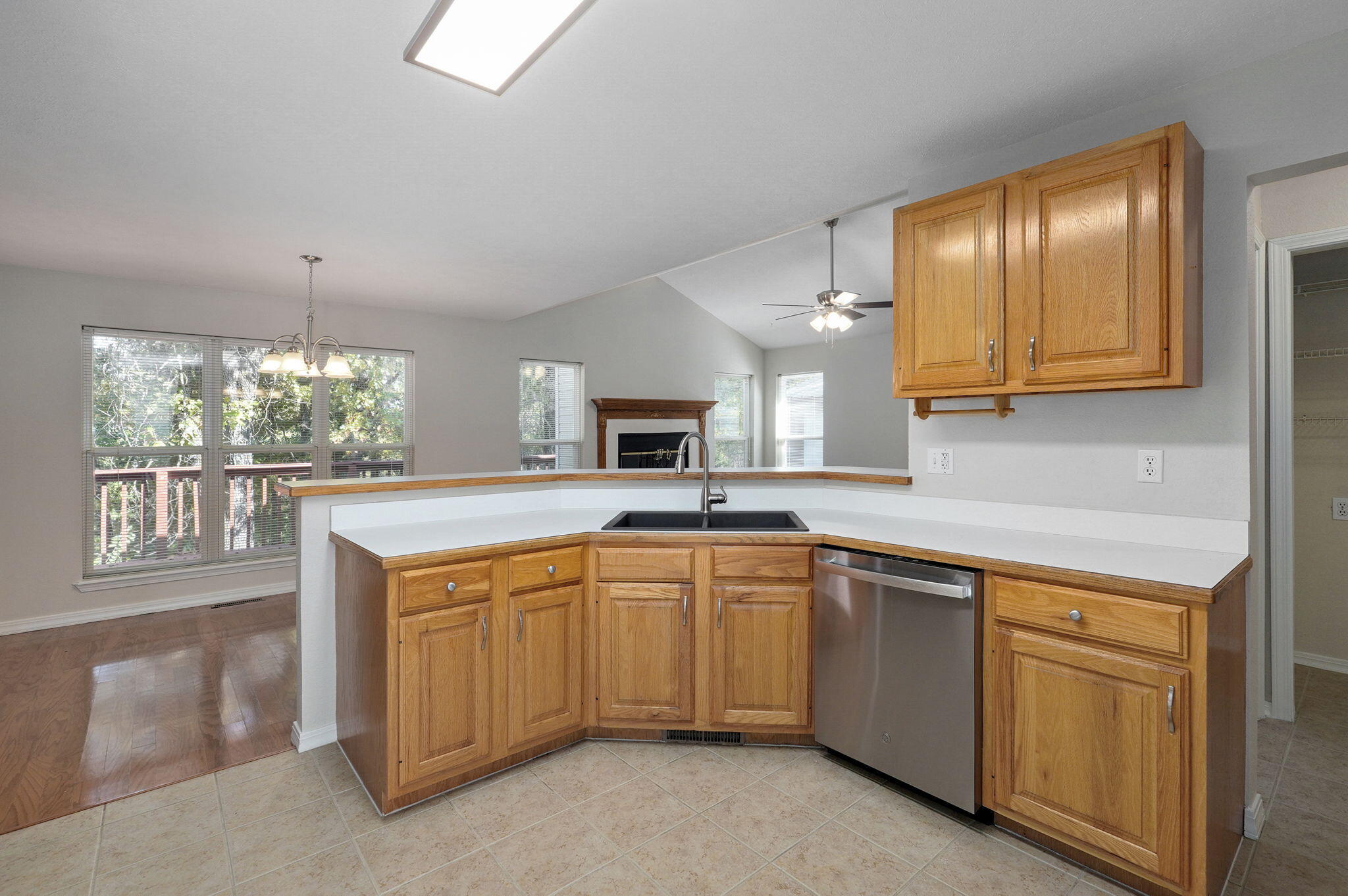 88 Lovers Lane Property Photo 17