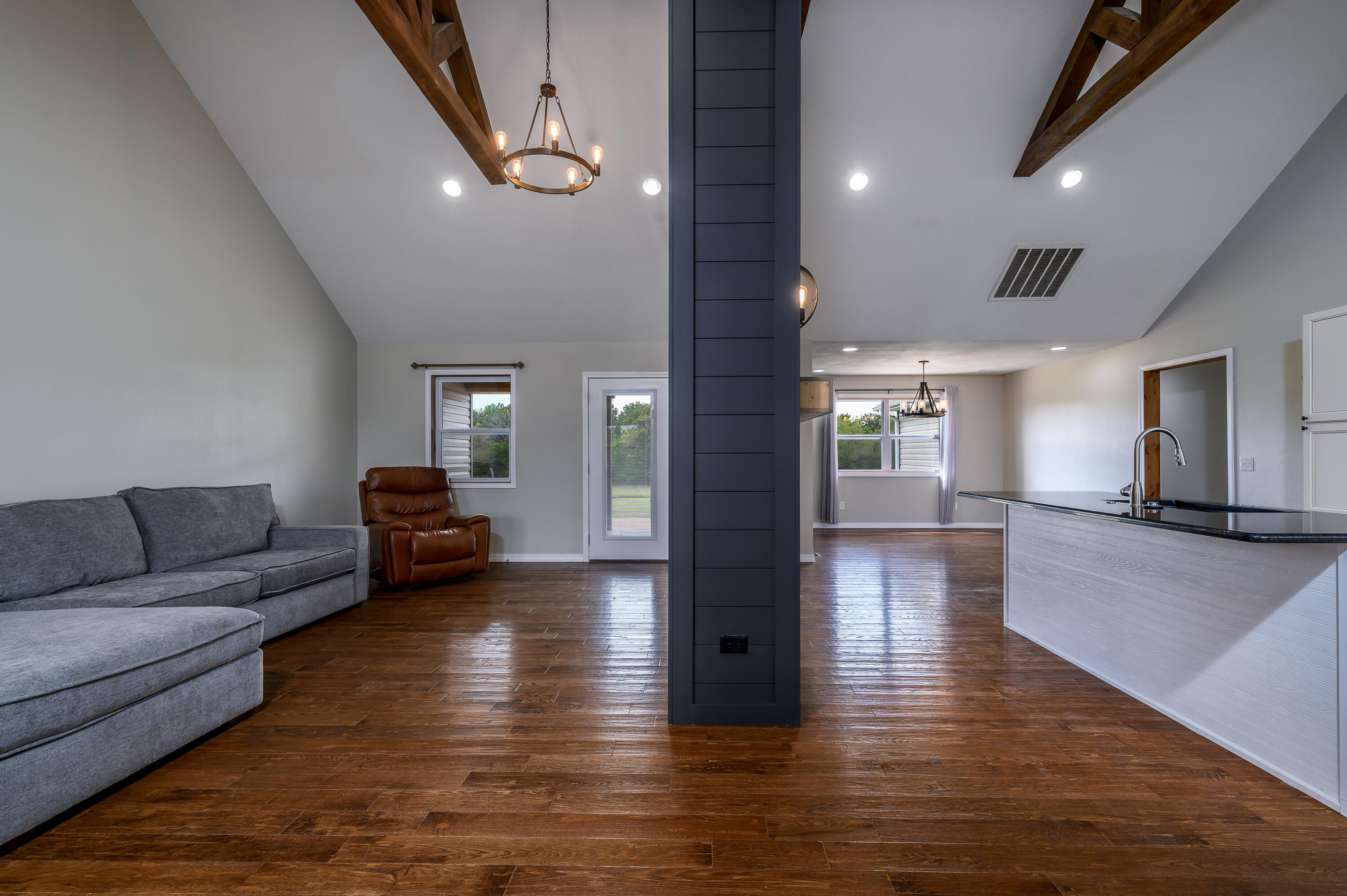 3985 Peters Drive Property Photo 14