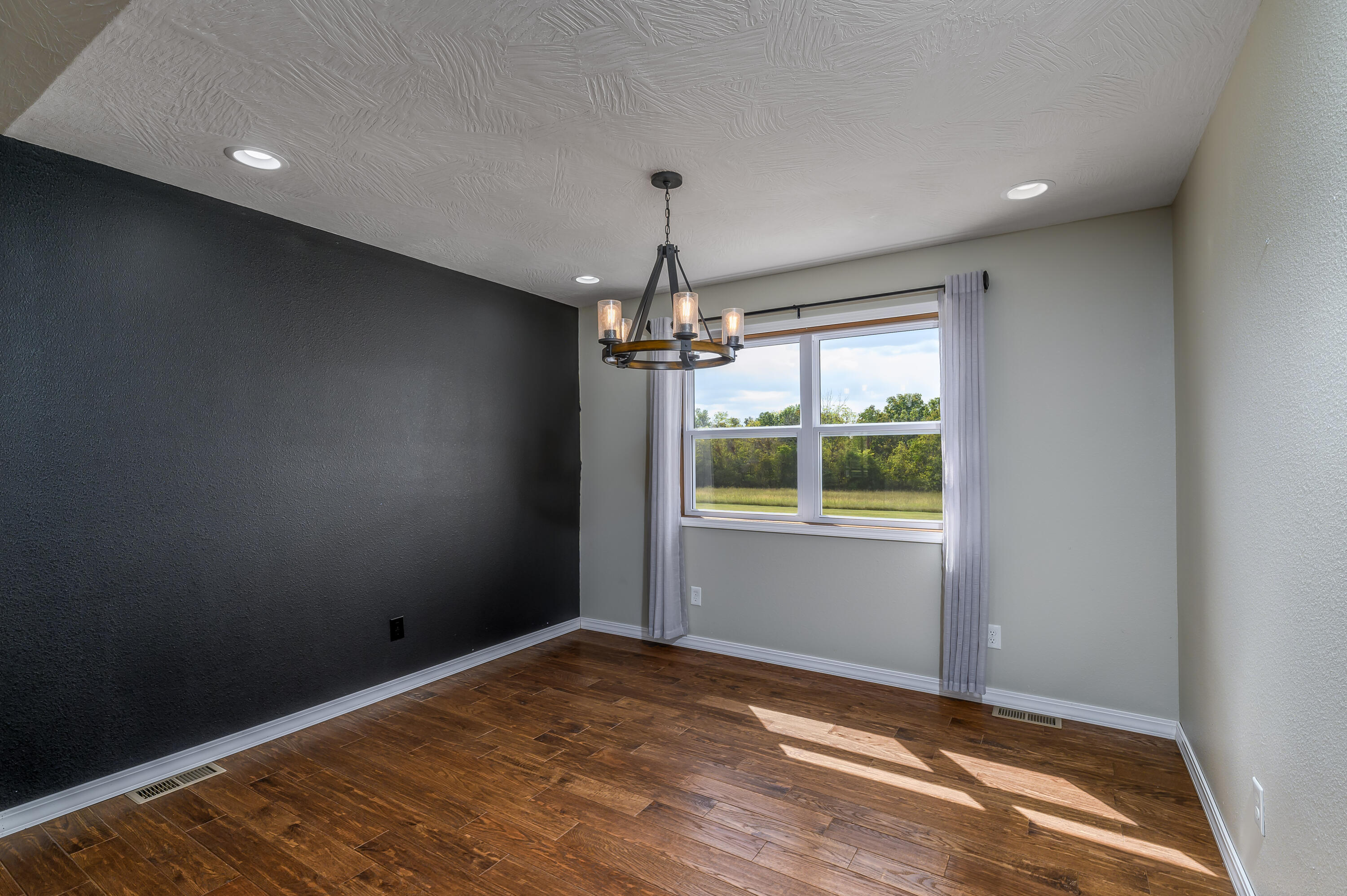 3985 Peters Drive Property Photo 24