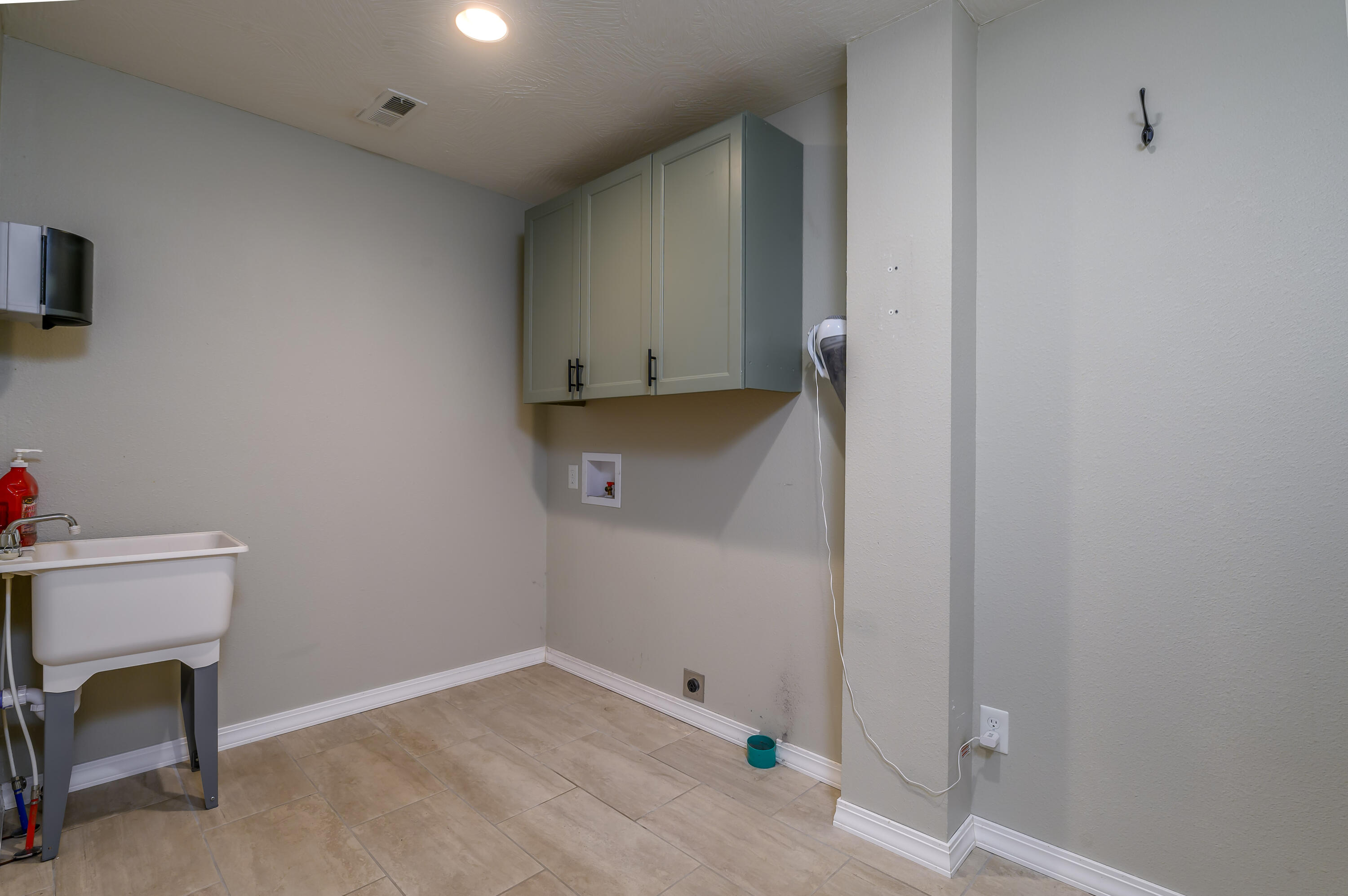3985 Peters Drive Property Photo 40