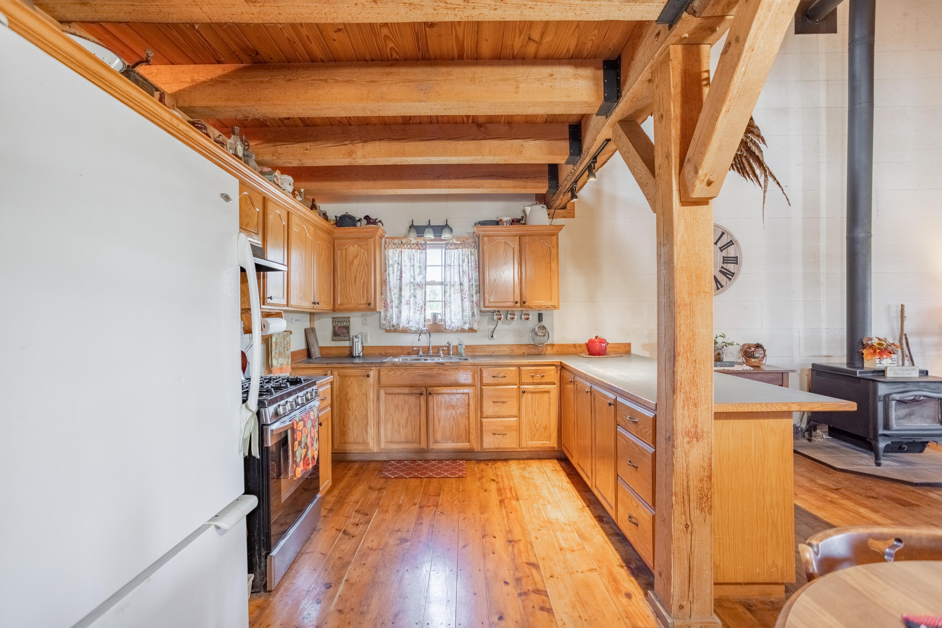 1744 Pyatt Road Property Photo 22