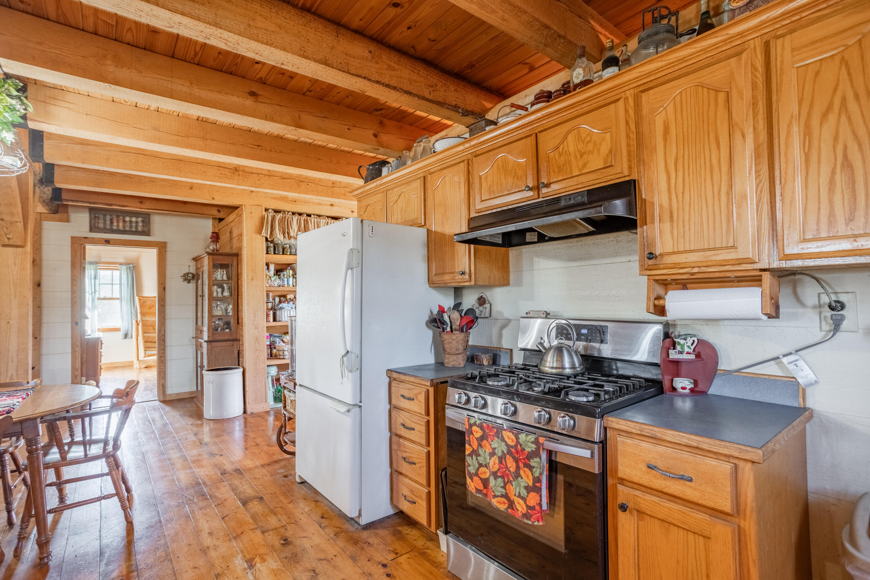 1744 Pyatt Road Property Photo 24
