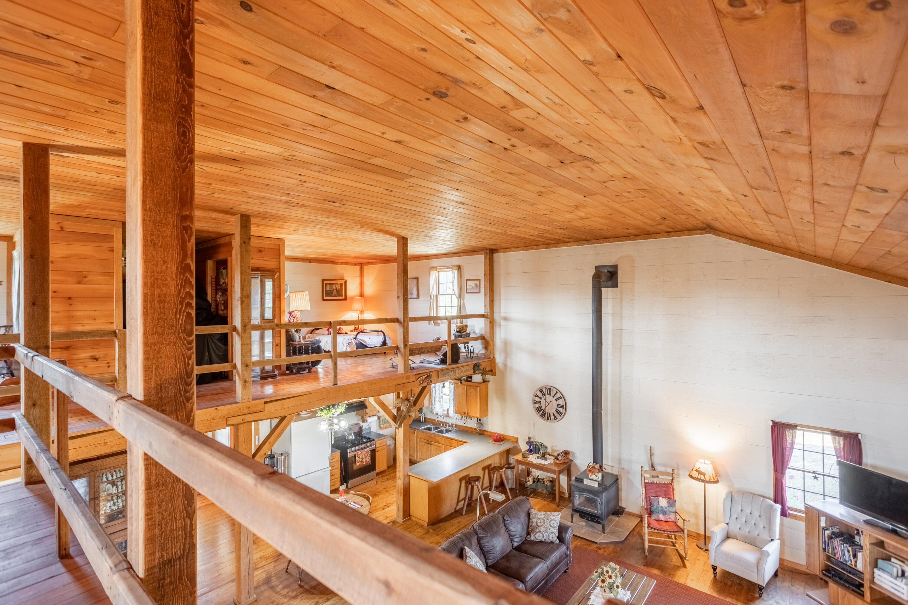 1744 Pyatt Road Property Photo 38