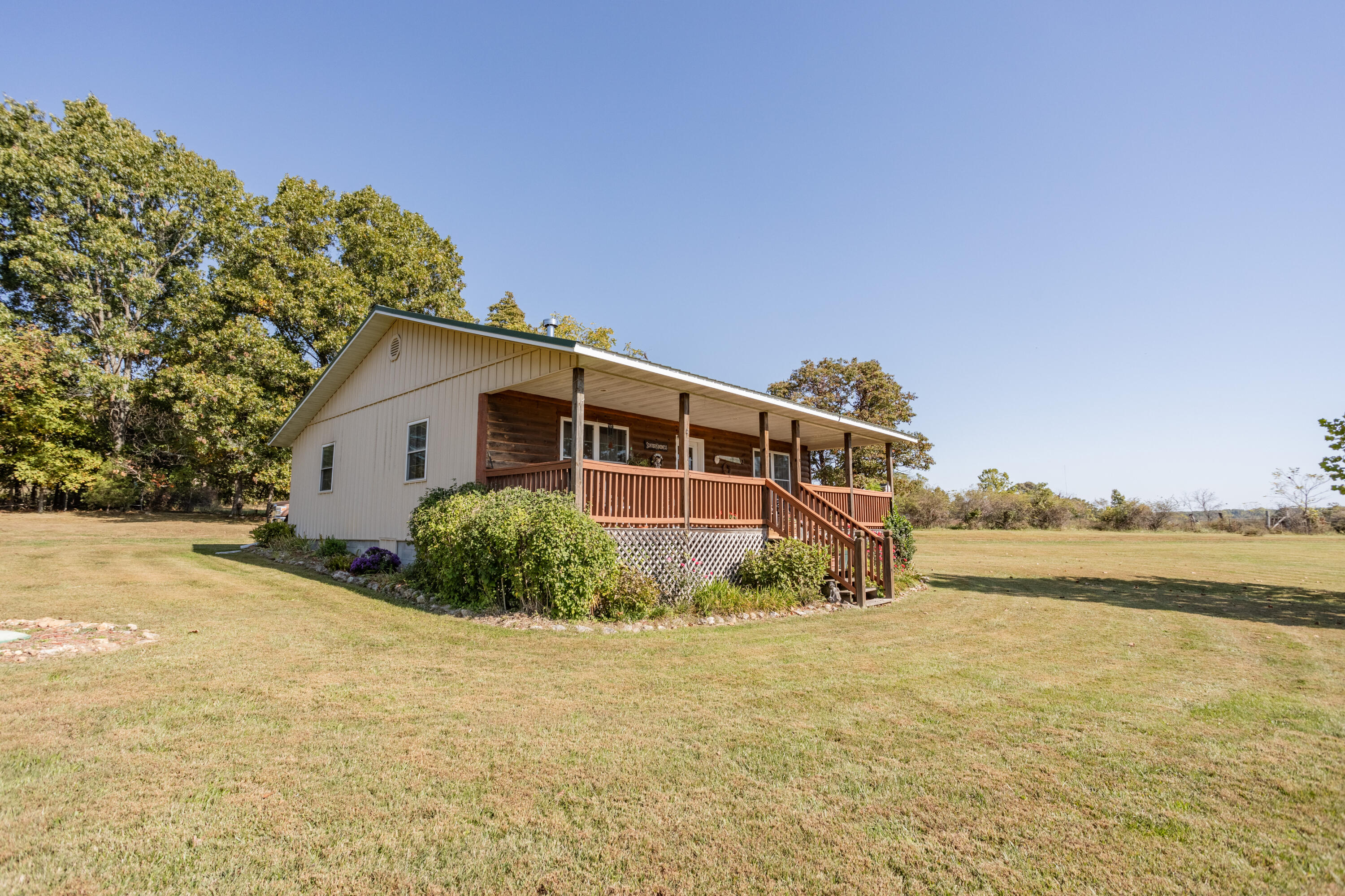 1744 Pyatt Road Property Photo 40