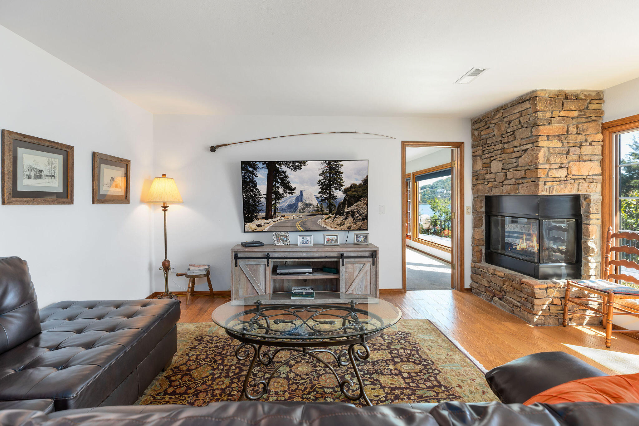 447 Scenic Drive Property Photo 12