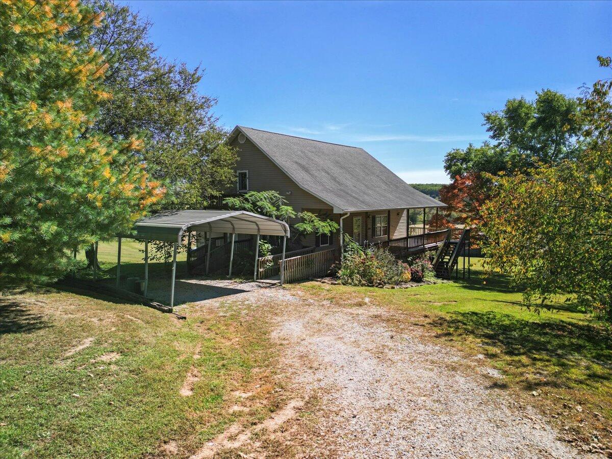 7098 County Road 1320 Property Photo 2