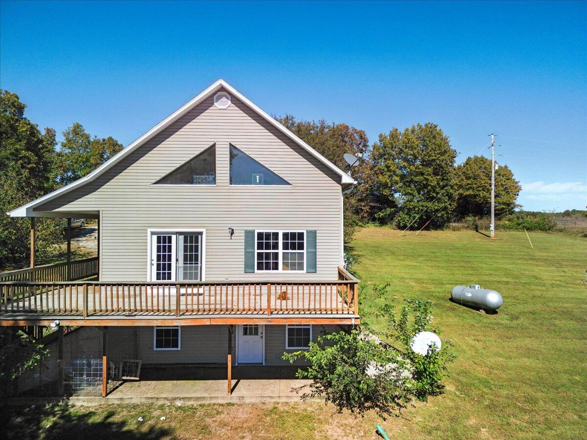 7098 County Road 1320 Property Photo 3