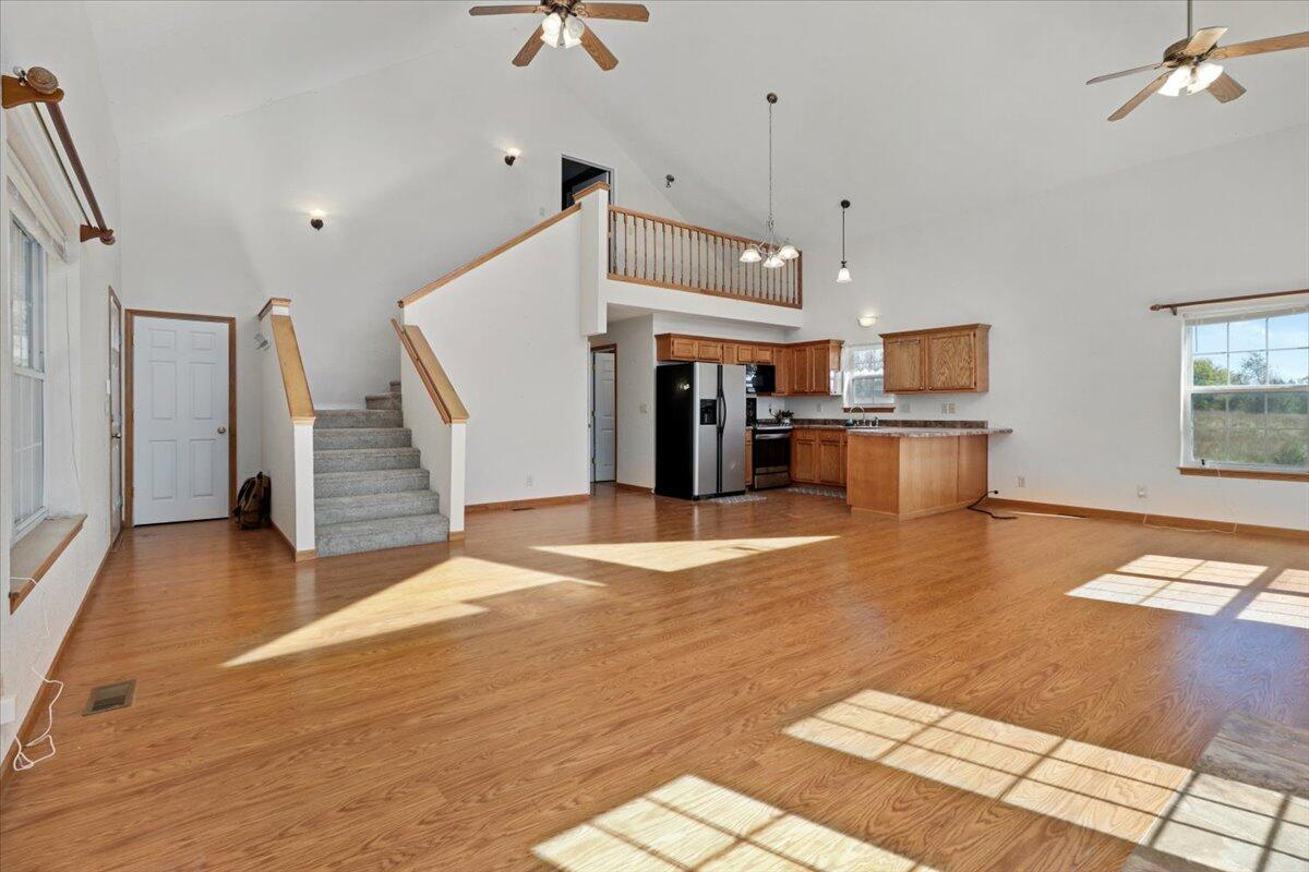 7098 County Road 1320 Property Photo 4