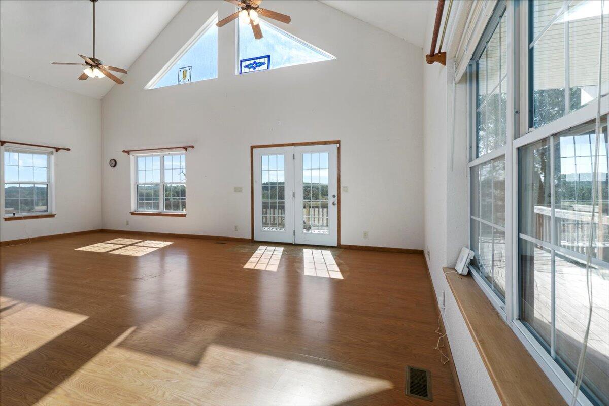 7098 County Road 1320 Property Photo 5