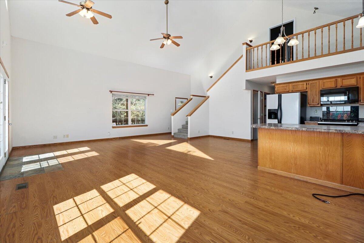 7098 County Road 1320 Property Photo 8