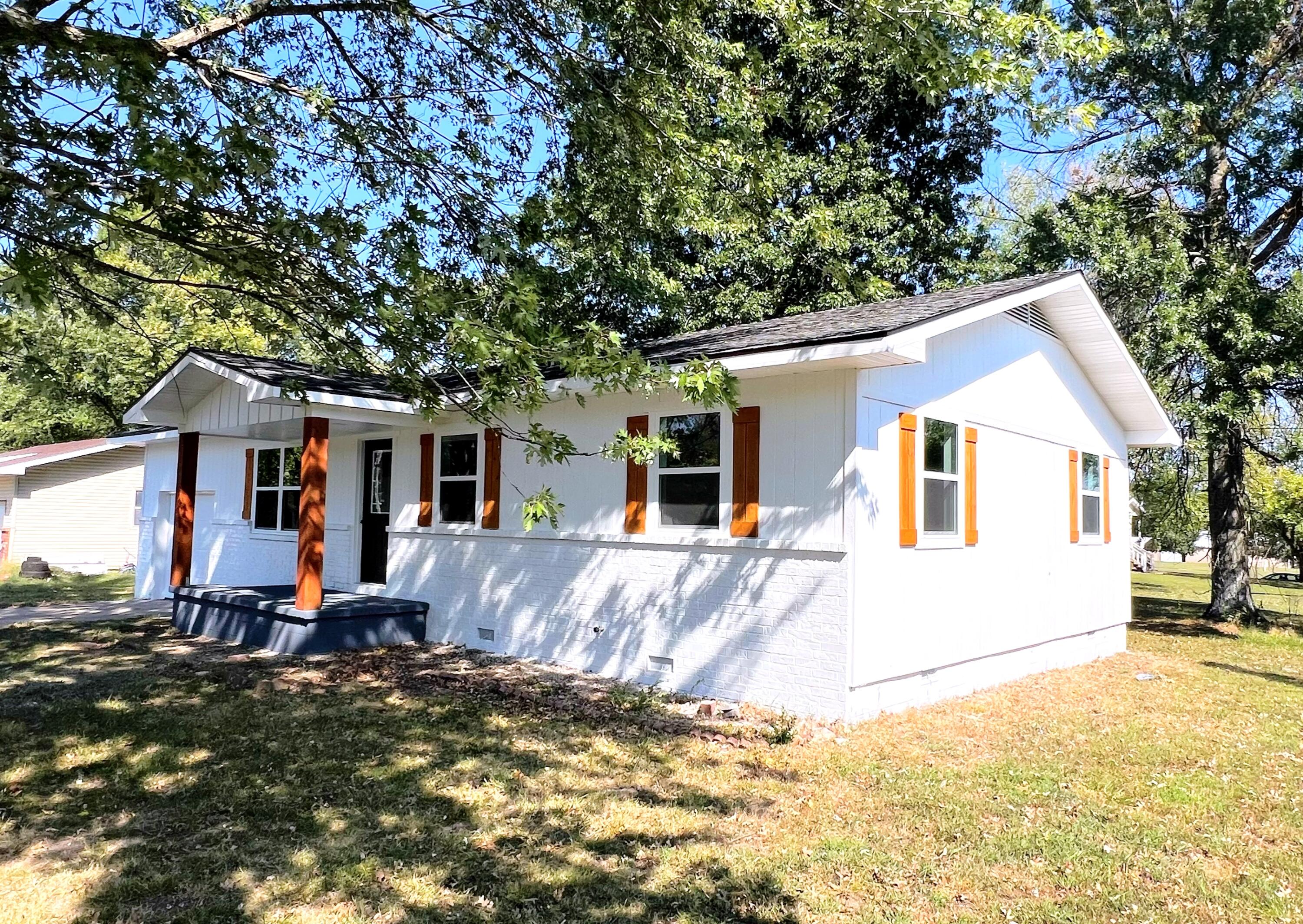 721 Howell Drive Property Photo 2
