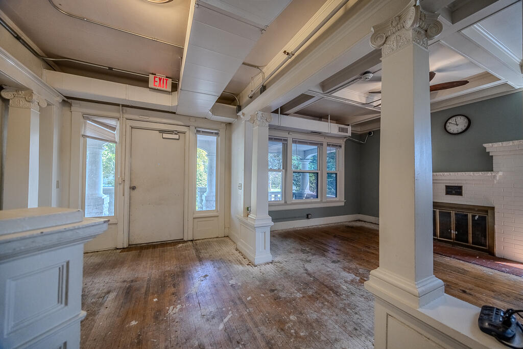 430 West State Street Property Photo 18