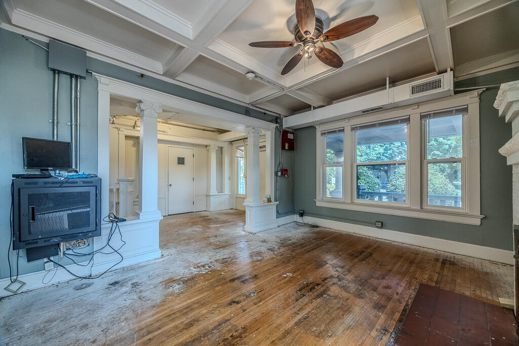 430 West State Street Property Photo 24