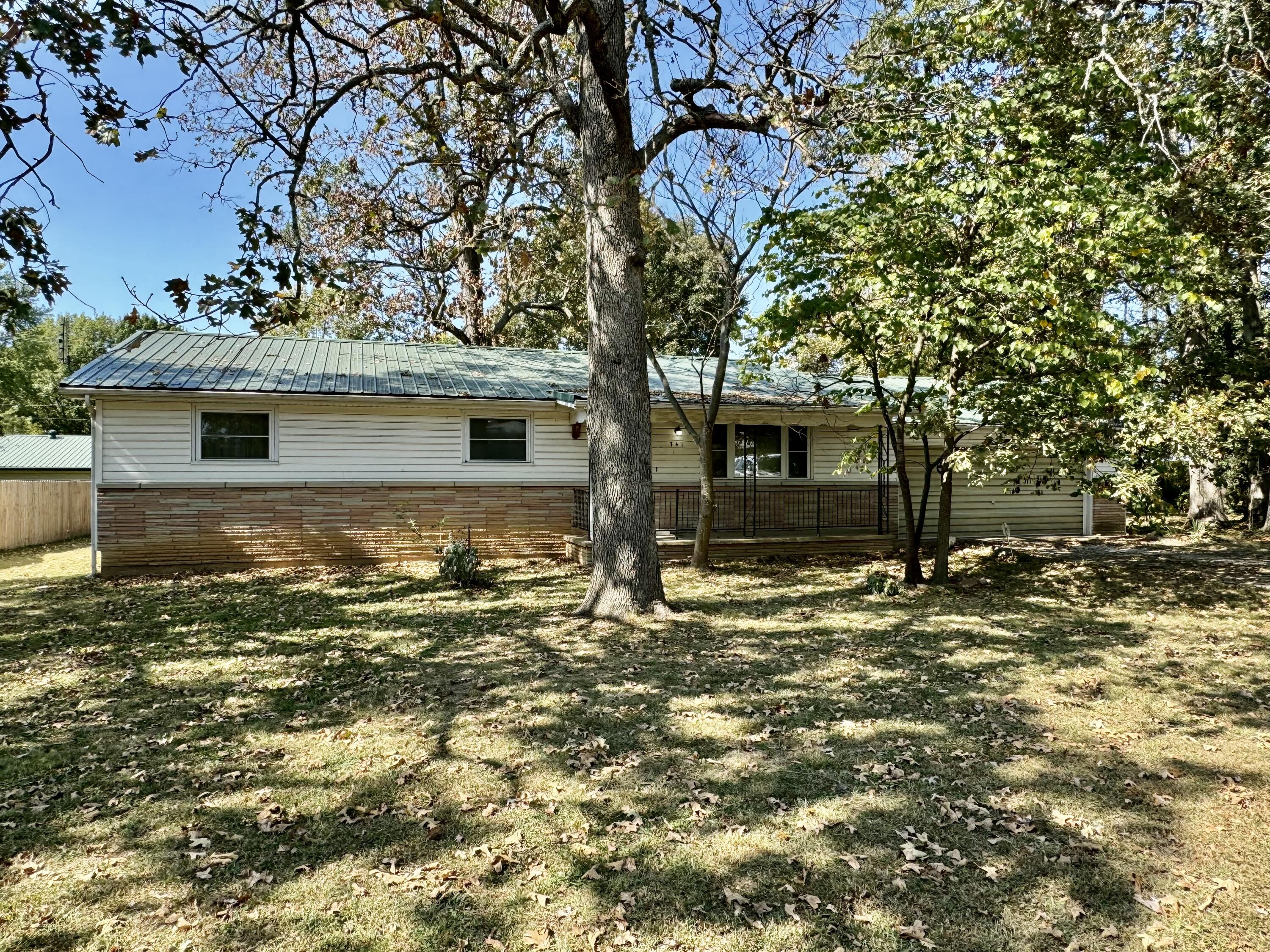 741 Elm Street Property Photo 2