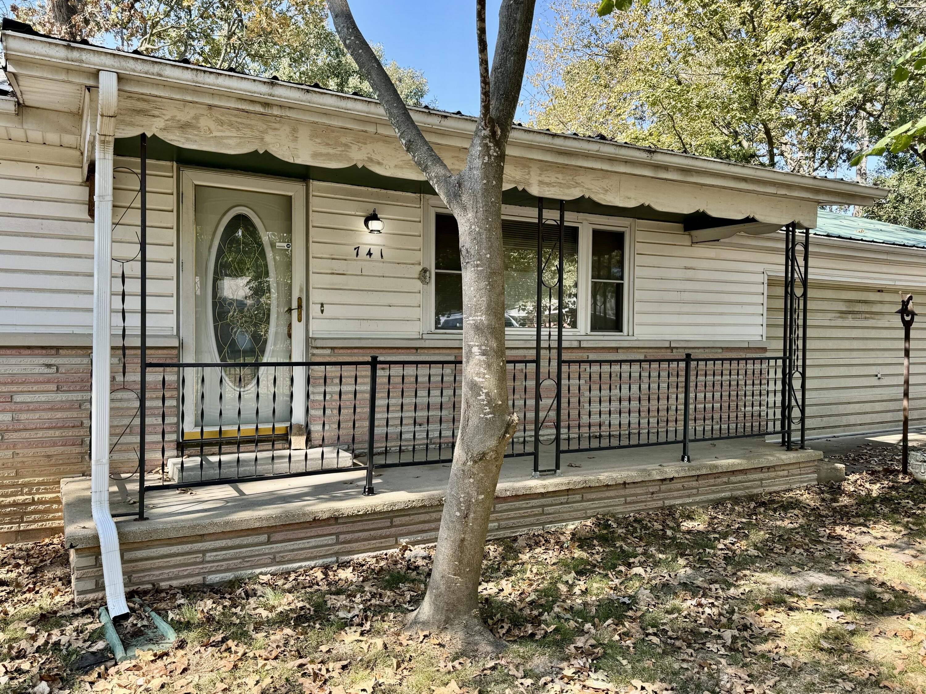 741 Elm Street Property Photo 4