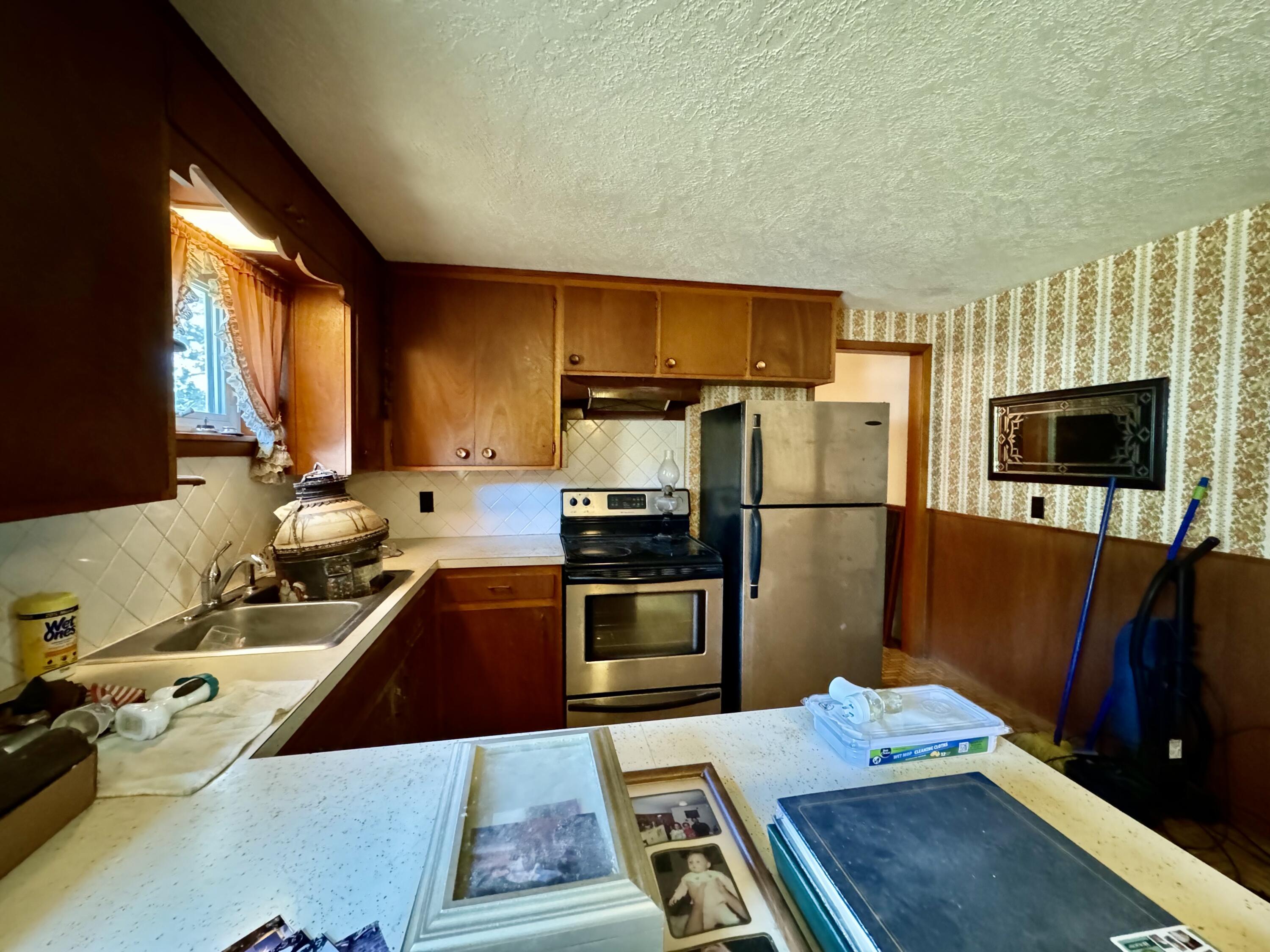 741 Elm Street Property Photo 16