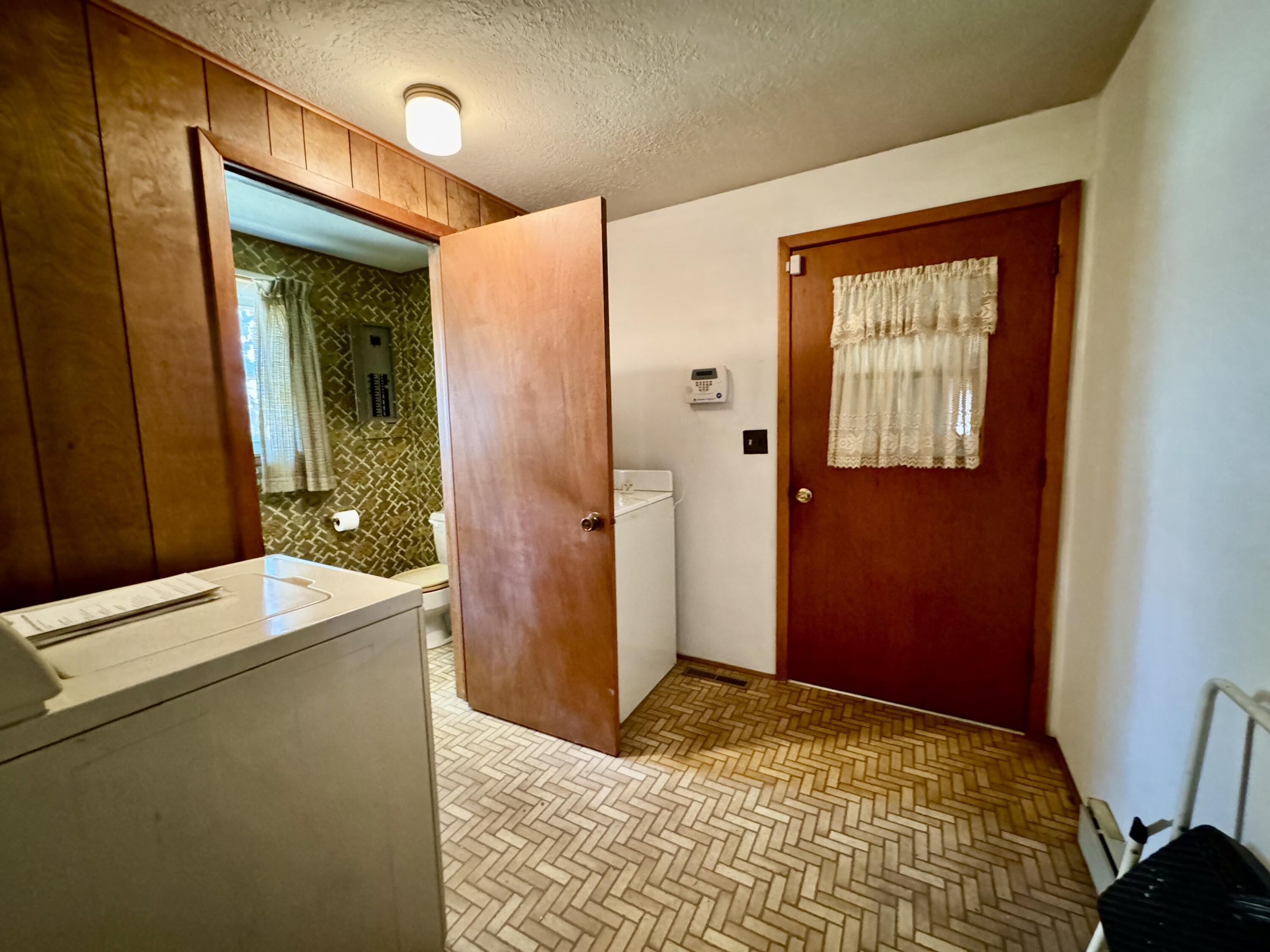 741 Elm Street Property Photo 20