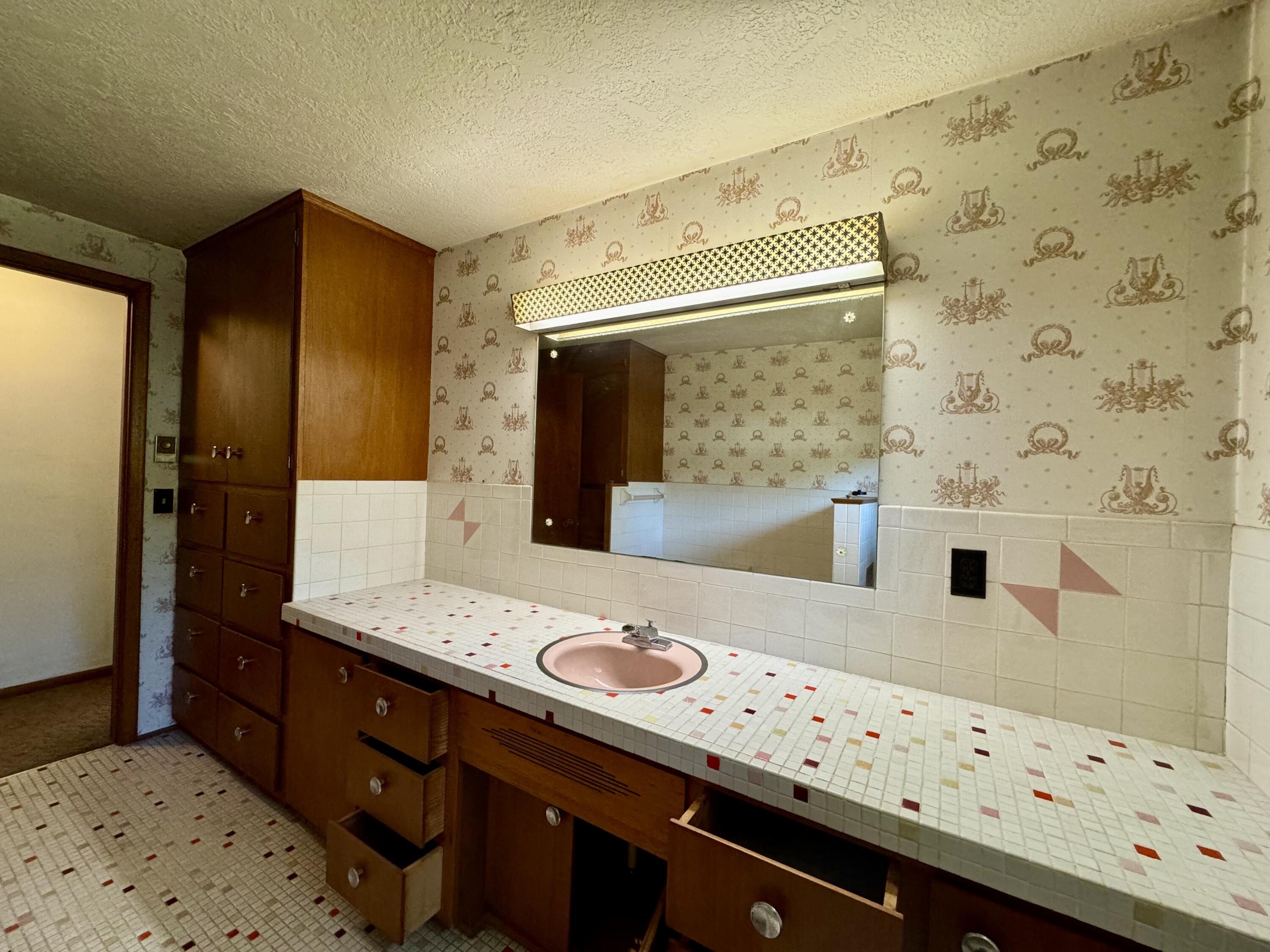 741 Elm Street Property Photo 25