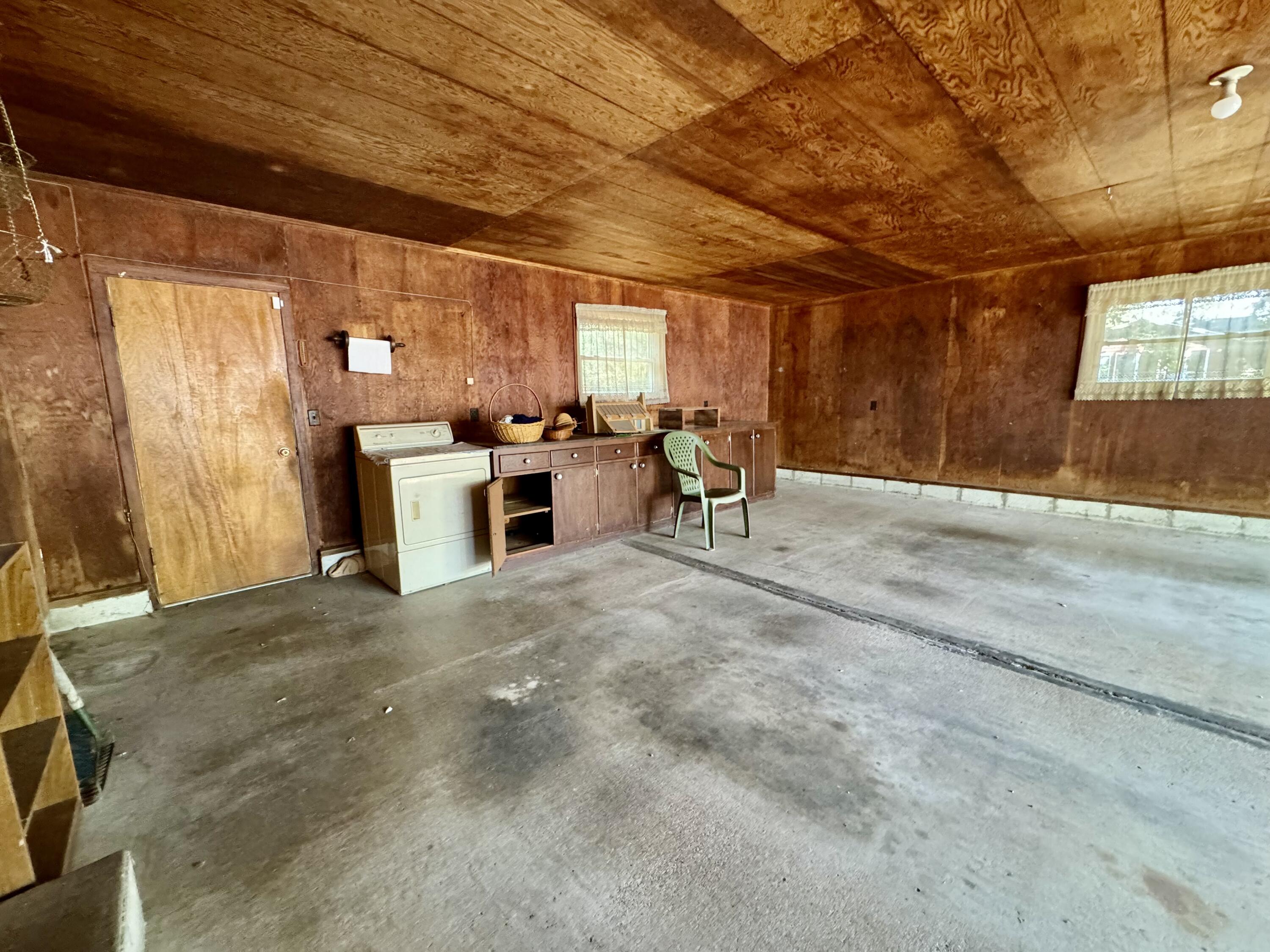 741 Elm Street Property Photo 33