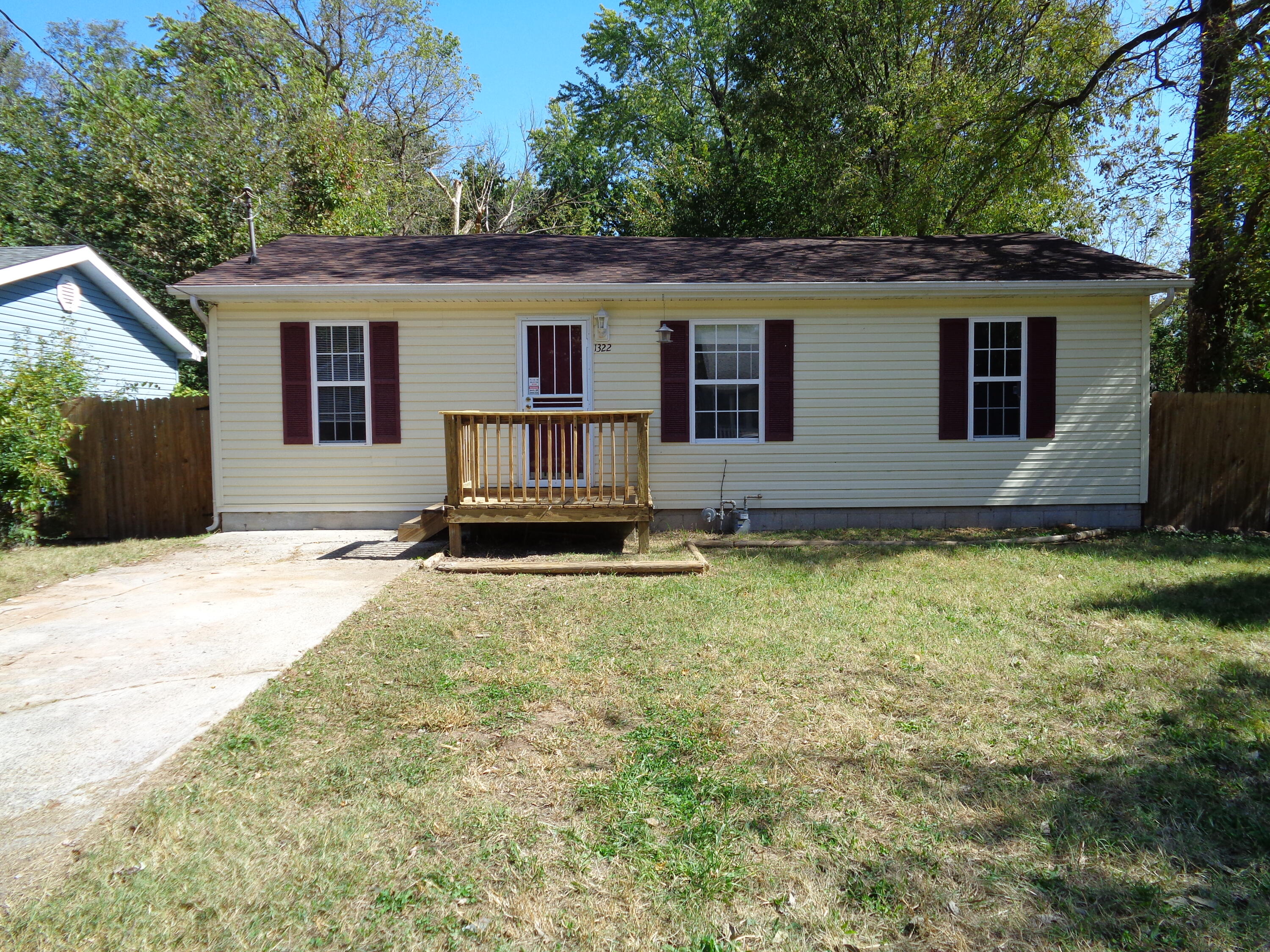 1322 North Park Avenue Property Photo 2