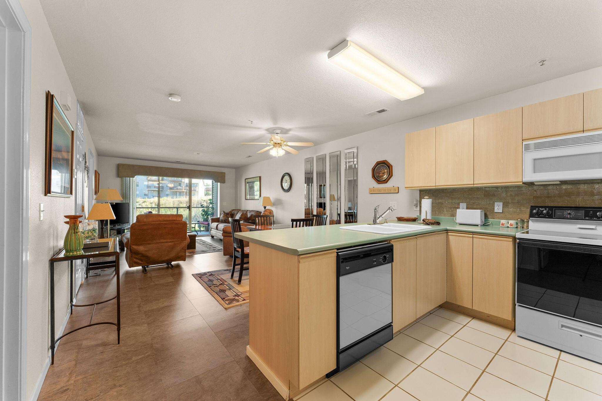 34 Golfshores Dr Property Photo 5