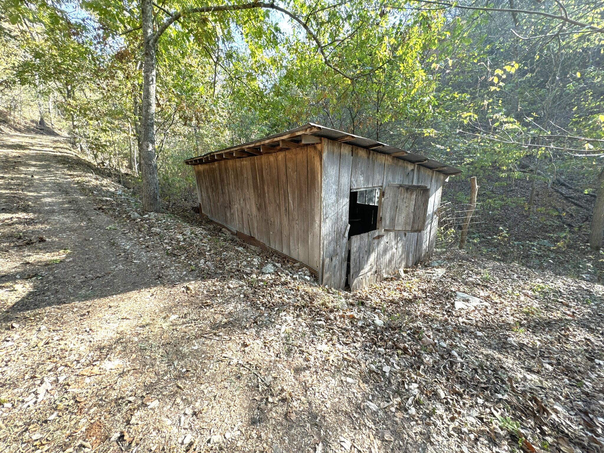 000 Thomas Hollow Road Property Photo 40
