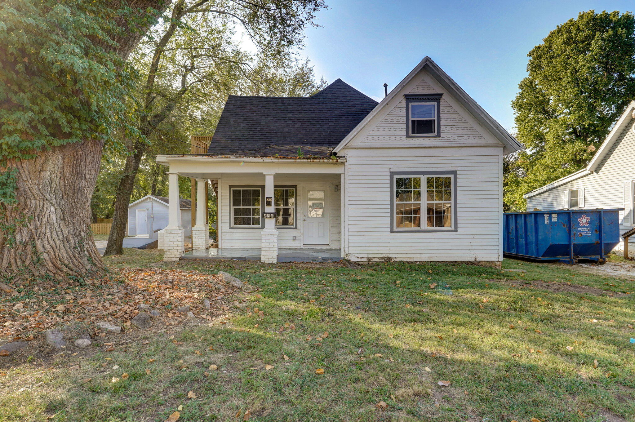 824&826 West Elm Street Property Photo 26