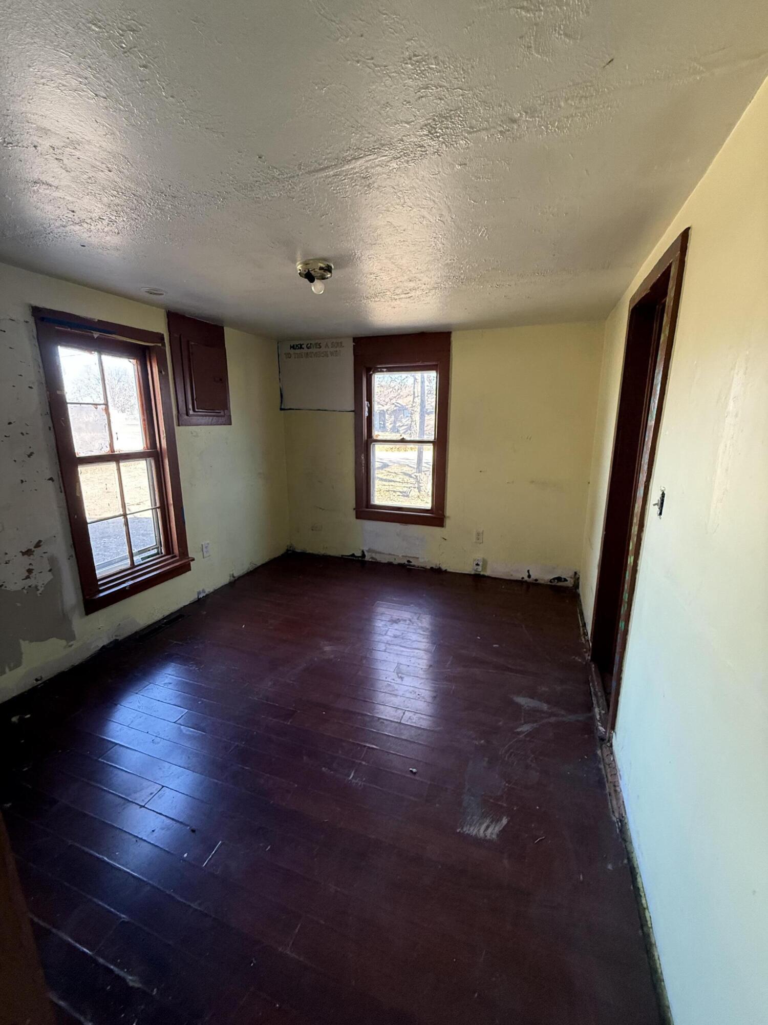 1921 North Colgate Avenue Property Photo 8