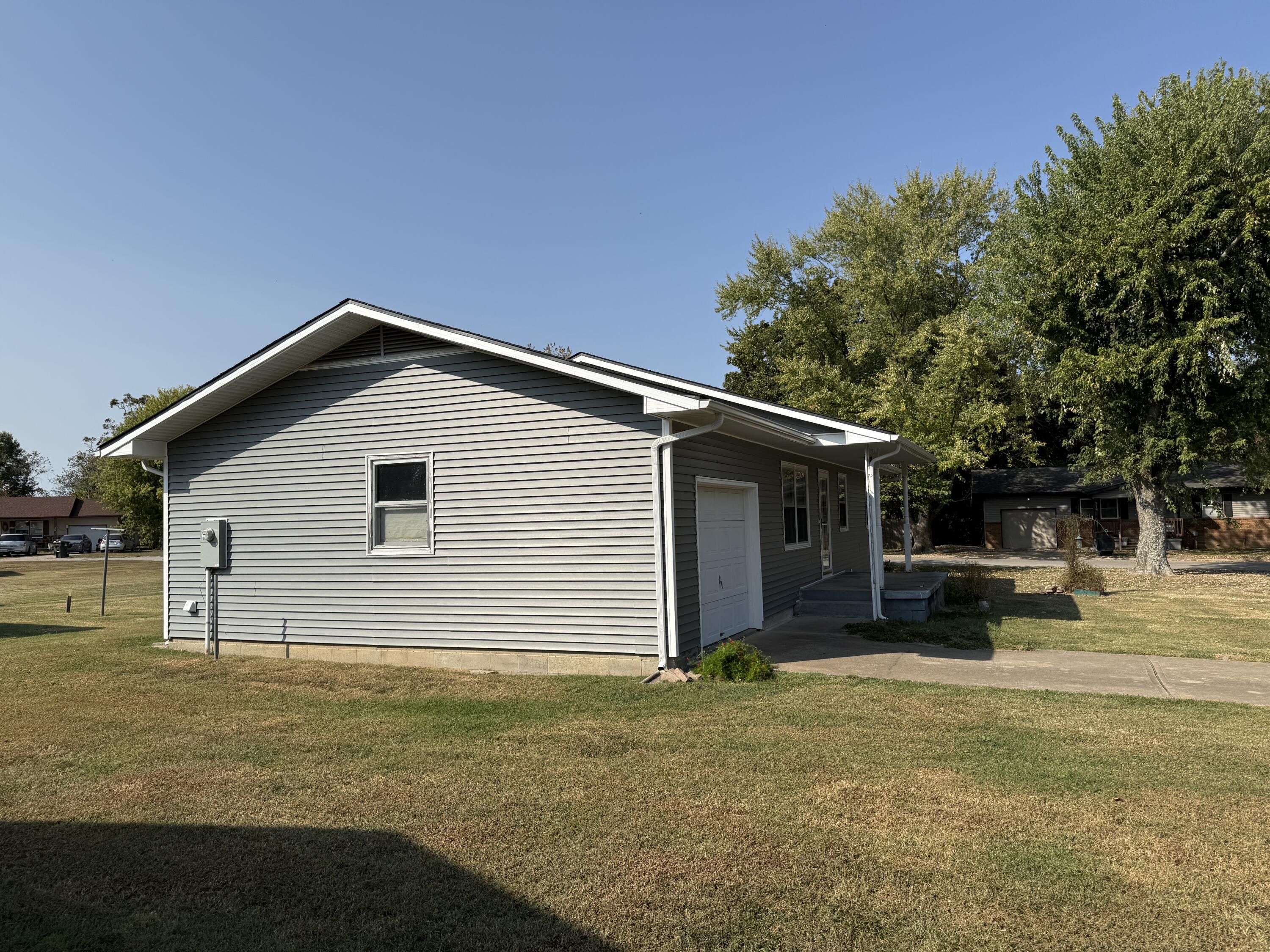 720 Howell Drive Property Photo 2