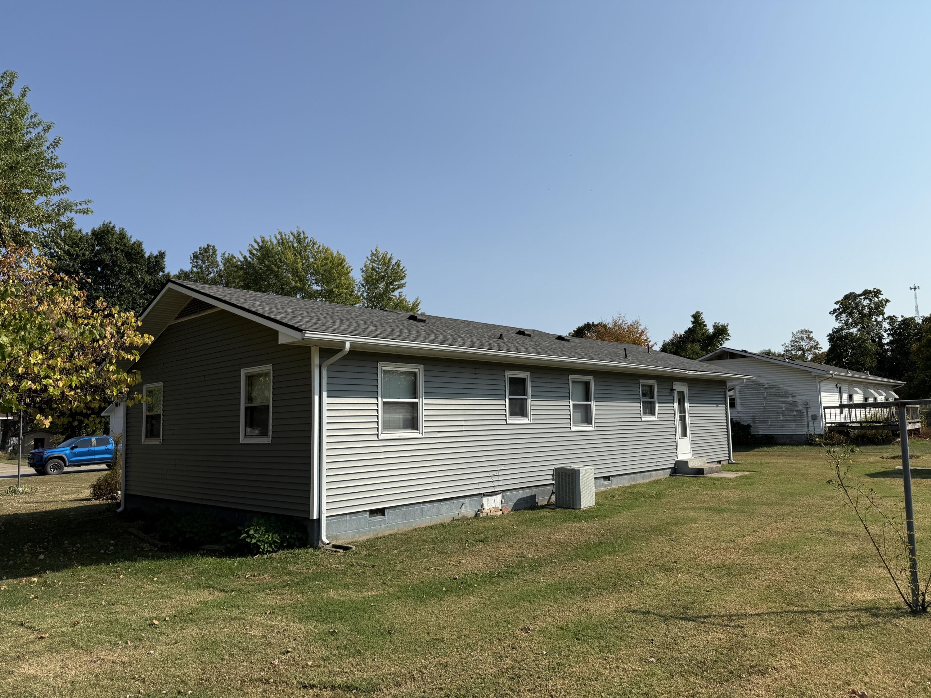 720 Howell Drive Property Photo 4