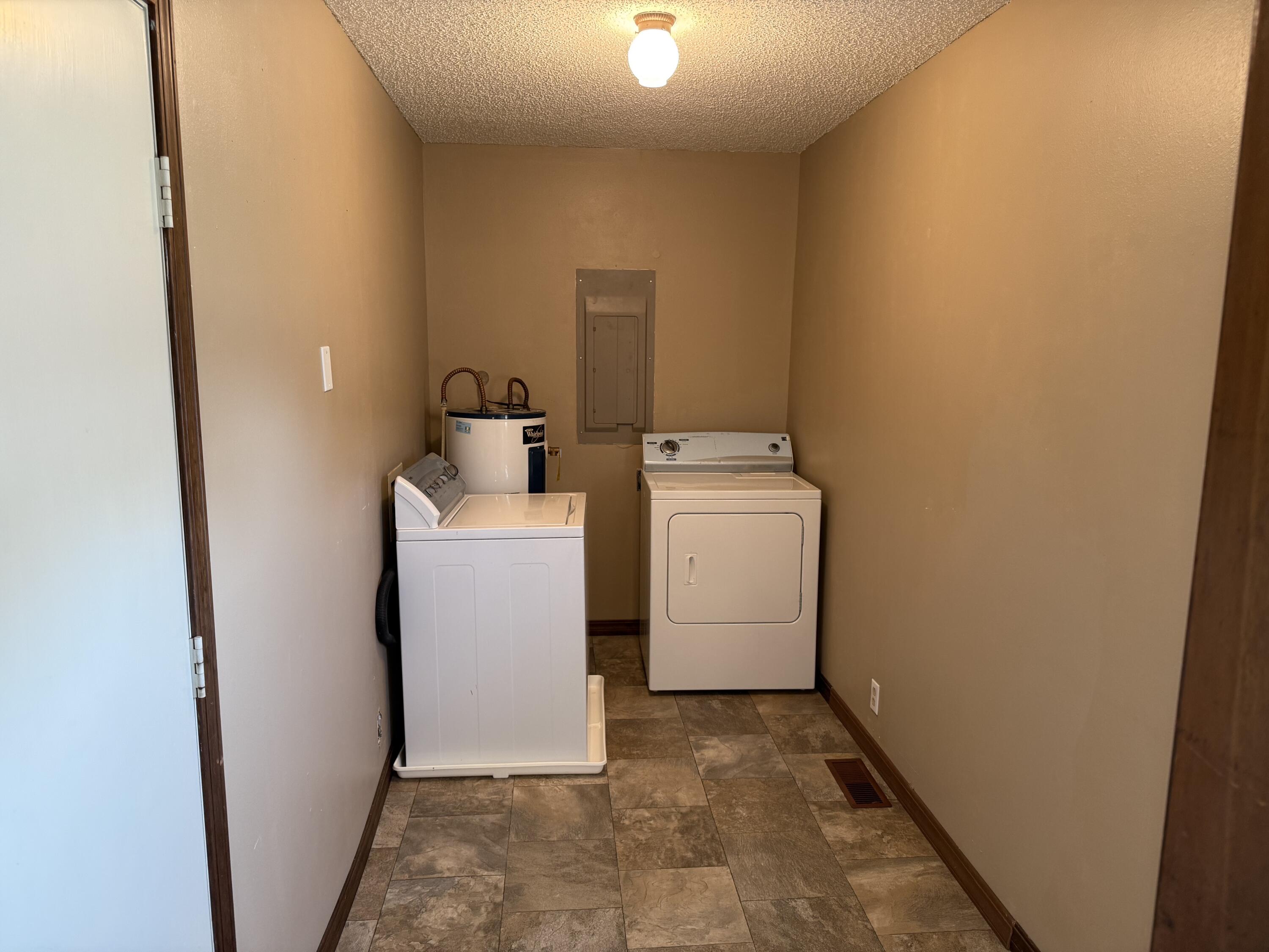 720 Howell Drive Property Photo 12