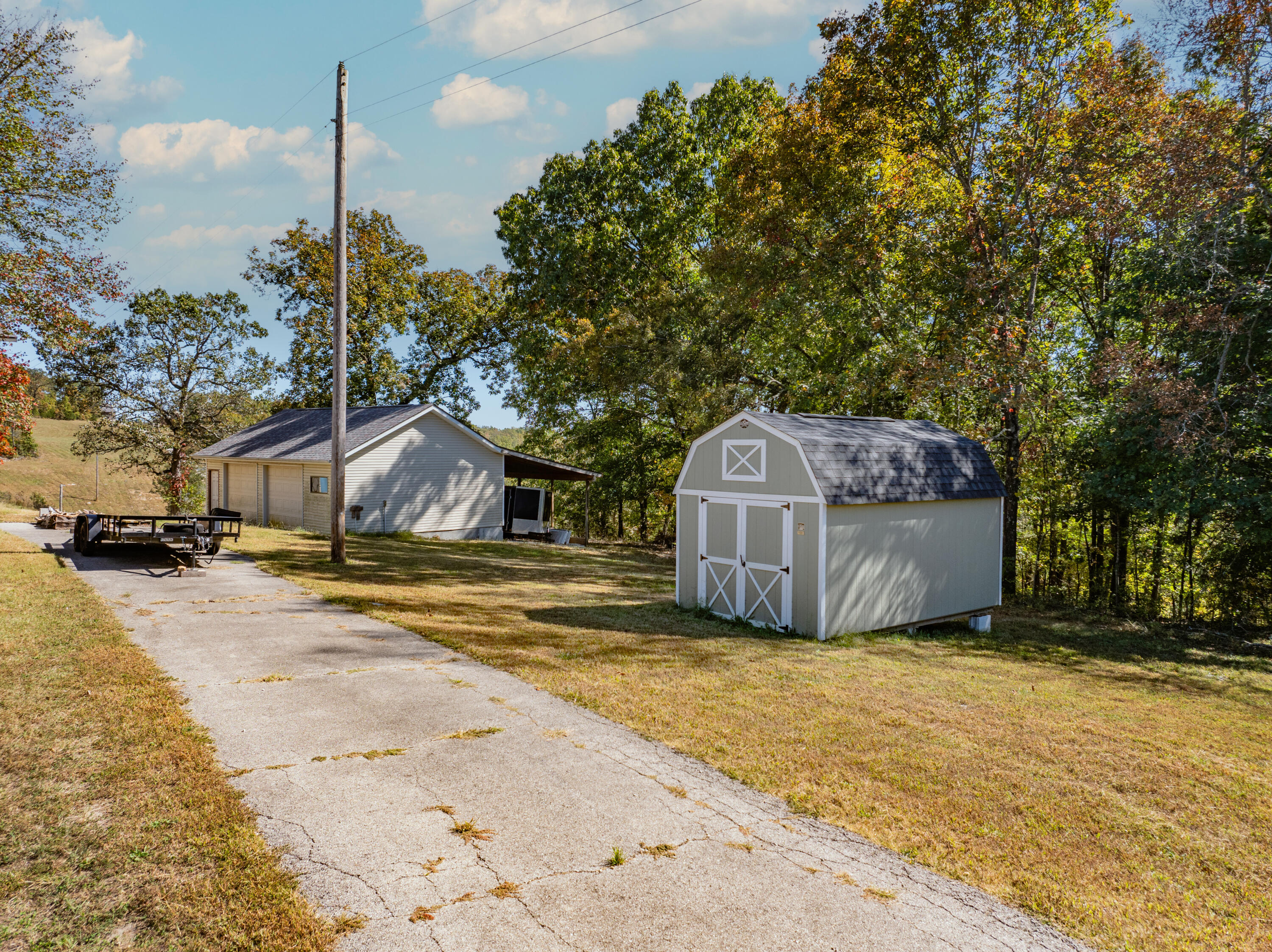 8762 State Hwy 176 Property Photo 46