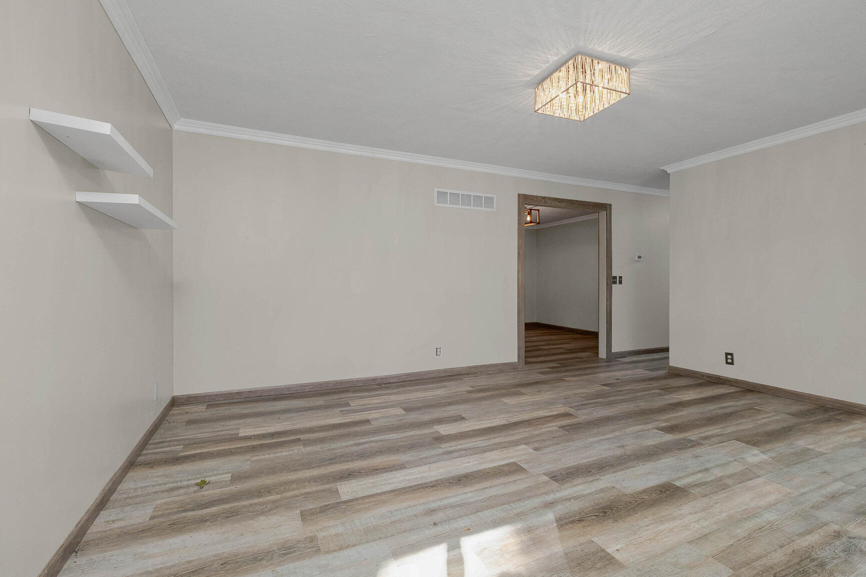 137 Wallen Blf Boulevard Property Photo 7