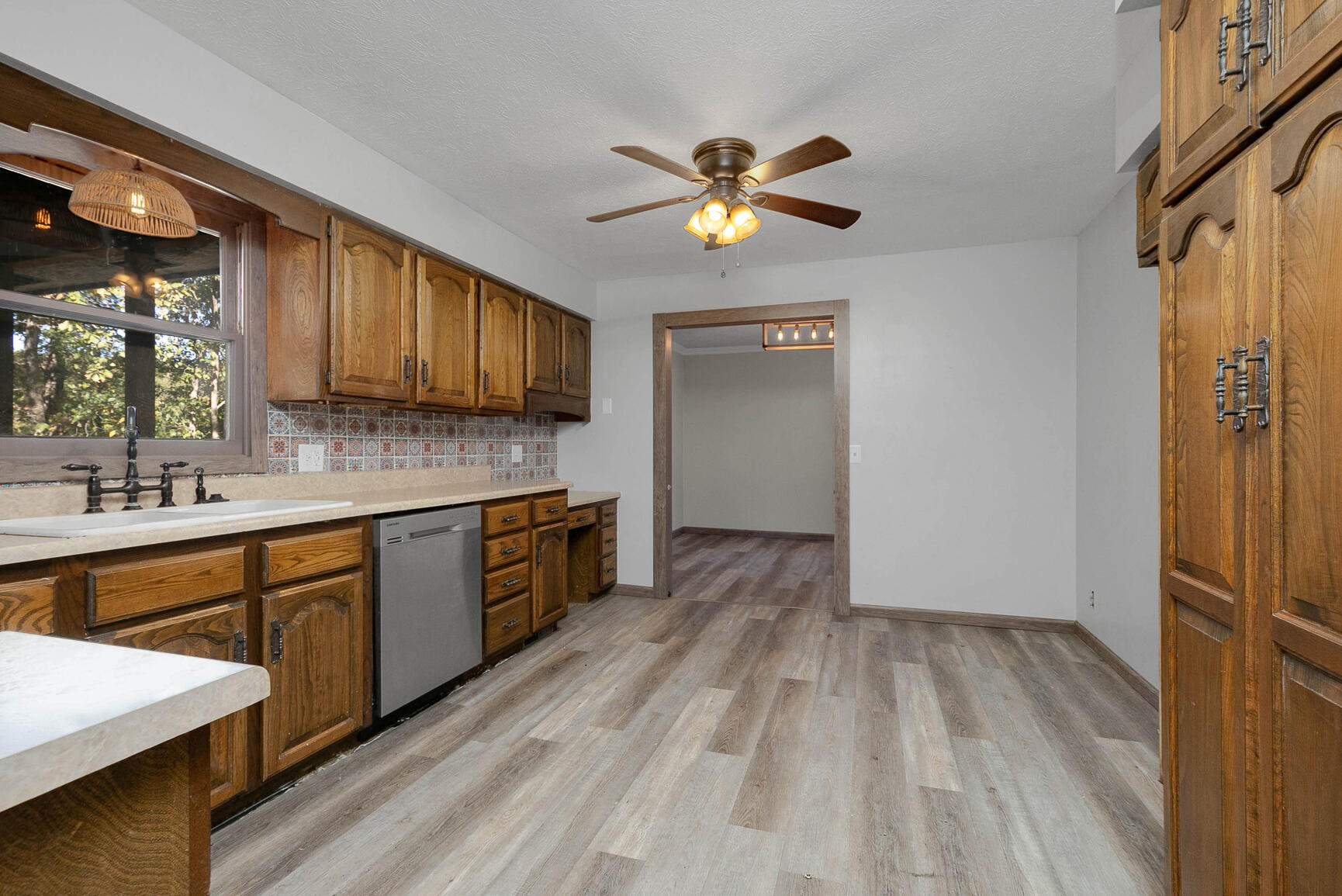 137 Wallen Blf Boulevard Property Photo 13