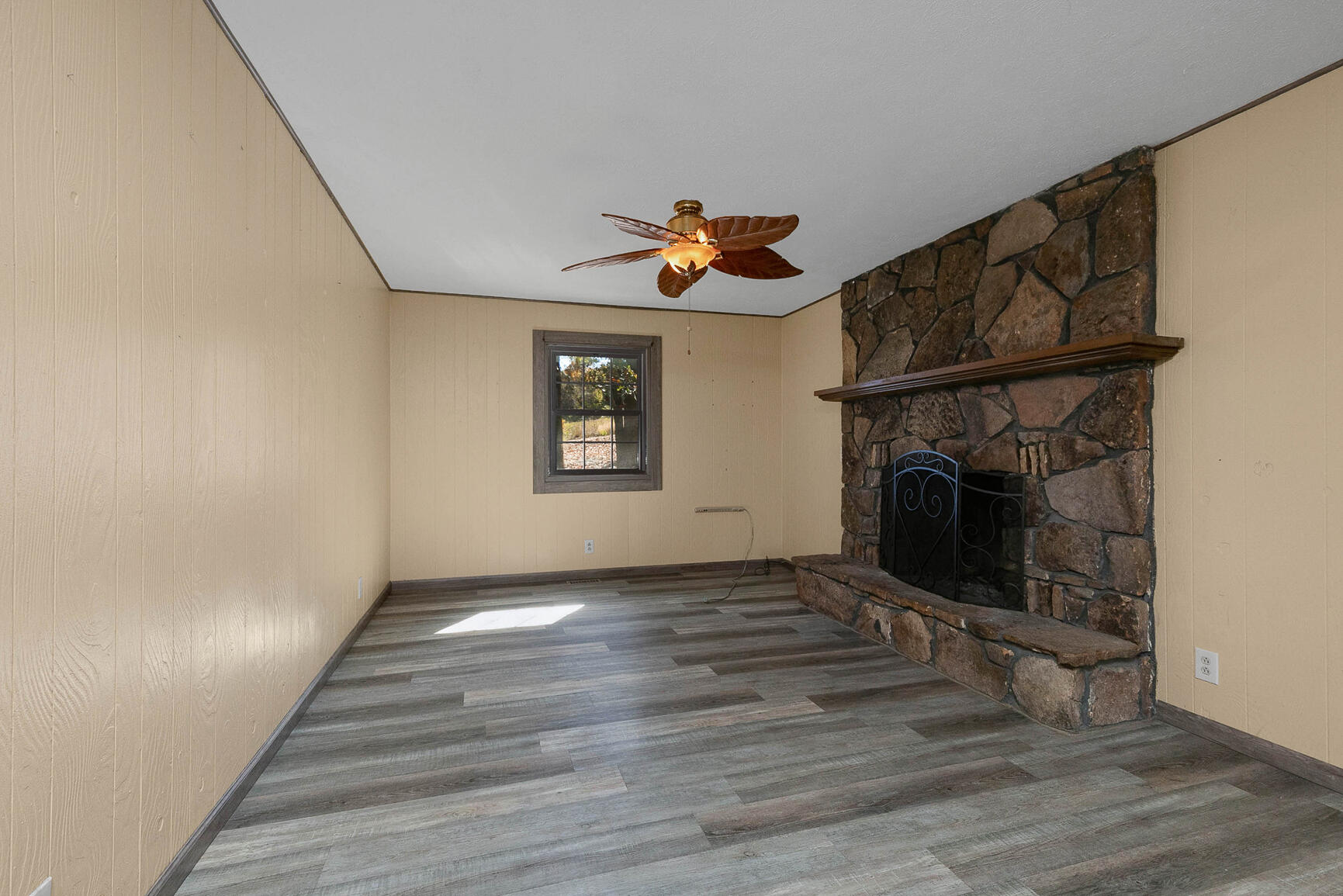 137 Wallen Blf Boulevard Property Photo 15