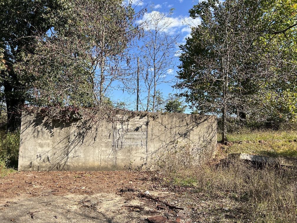 000 Date Drive Property Photo 4