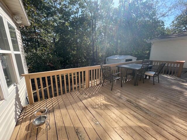 22249 Lake Drive Property Photo 14