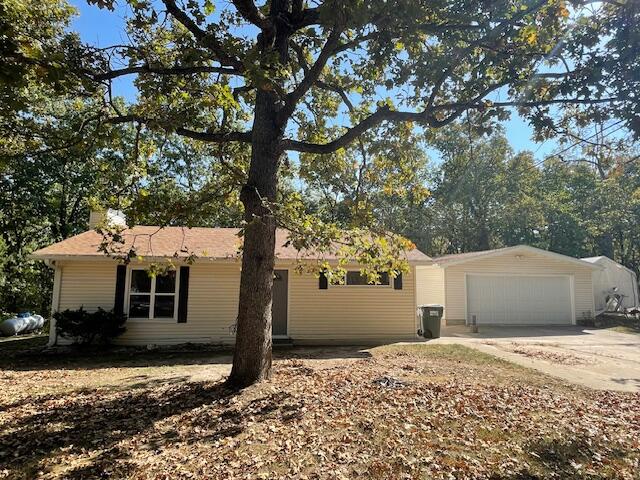 22249 Lake Drive Property Photo 15