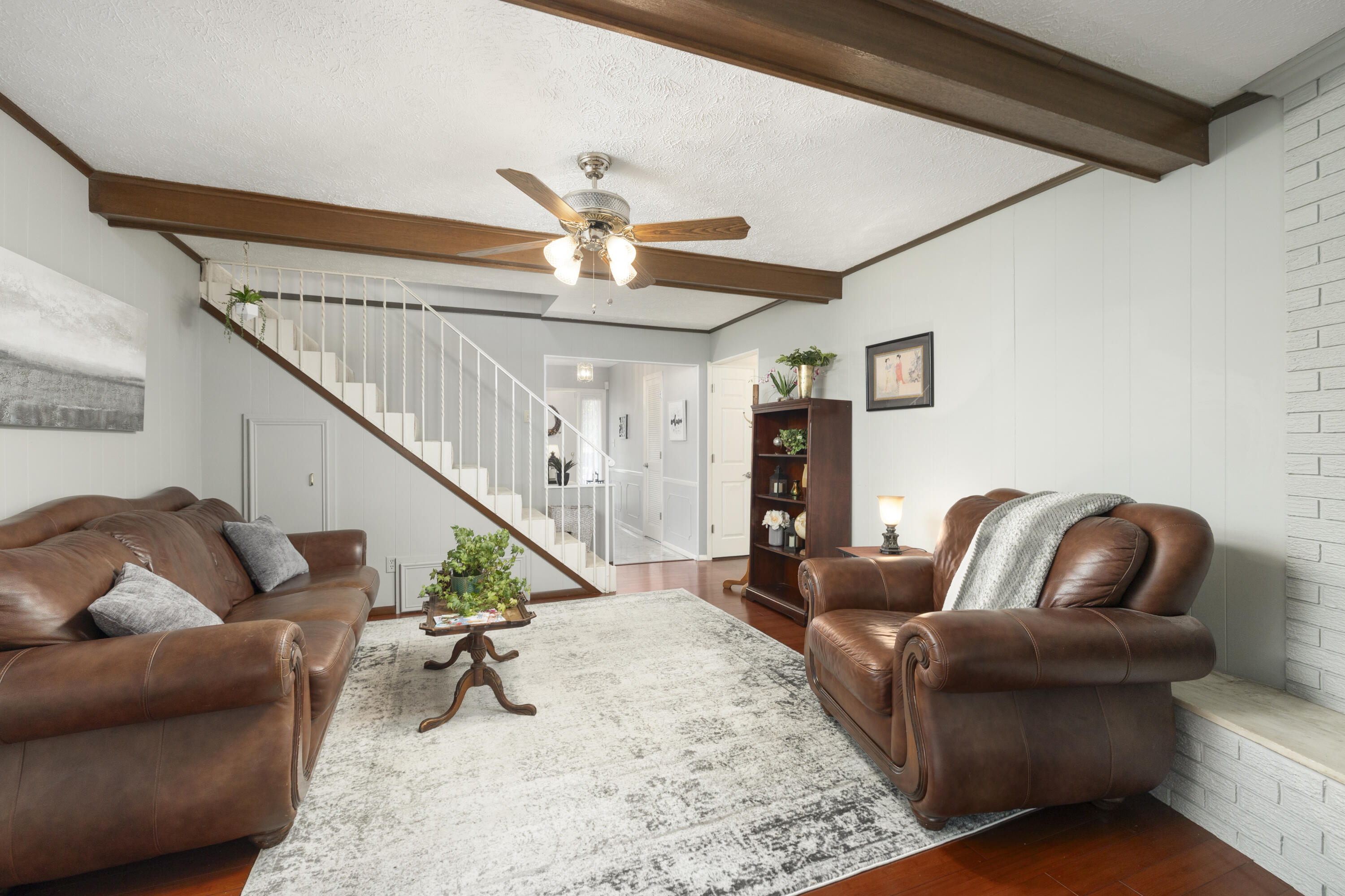 3145 South Glenhaven Avenue Property Photo 9