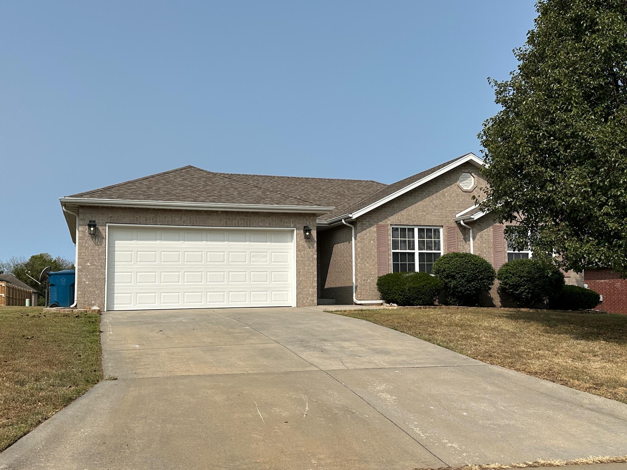 5711 South Shiloh Battle Court Property Photo 1