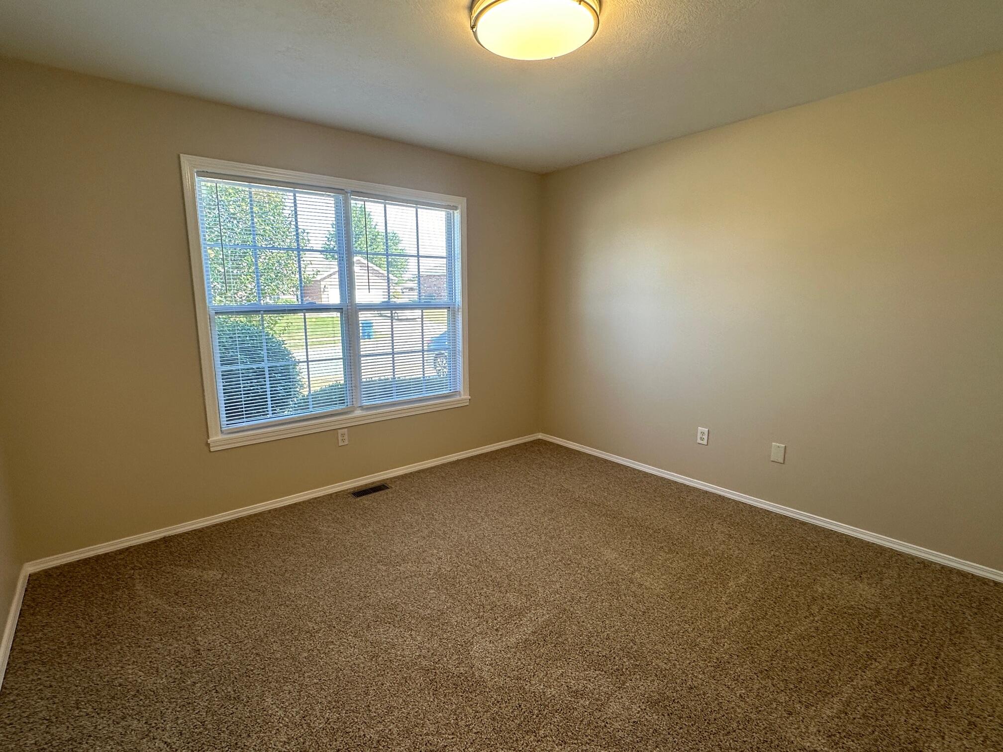 5711 South Shiloh Battle Court Property Photo 11