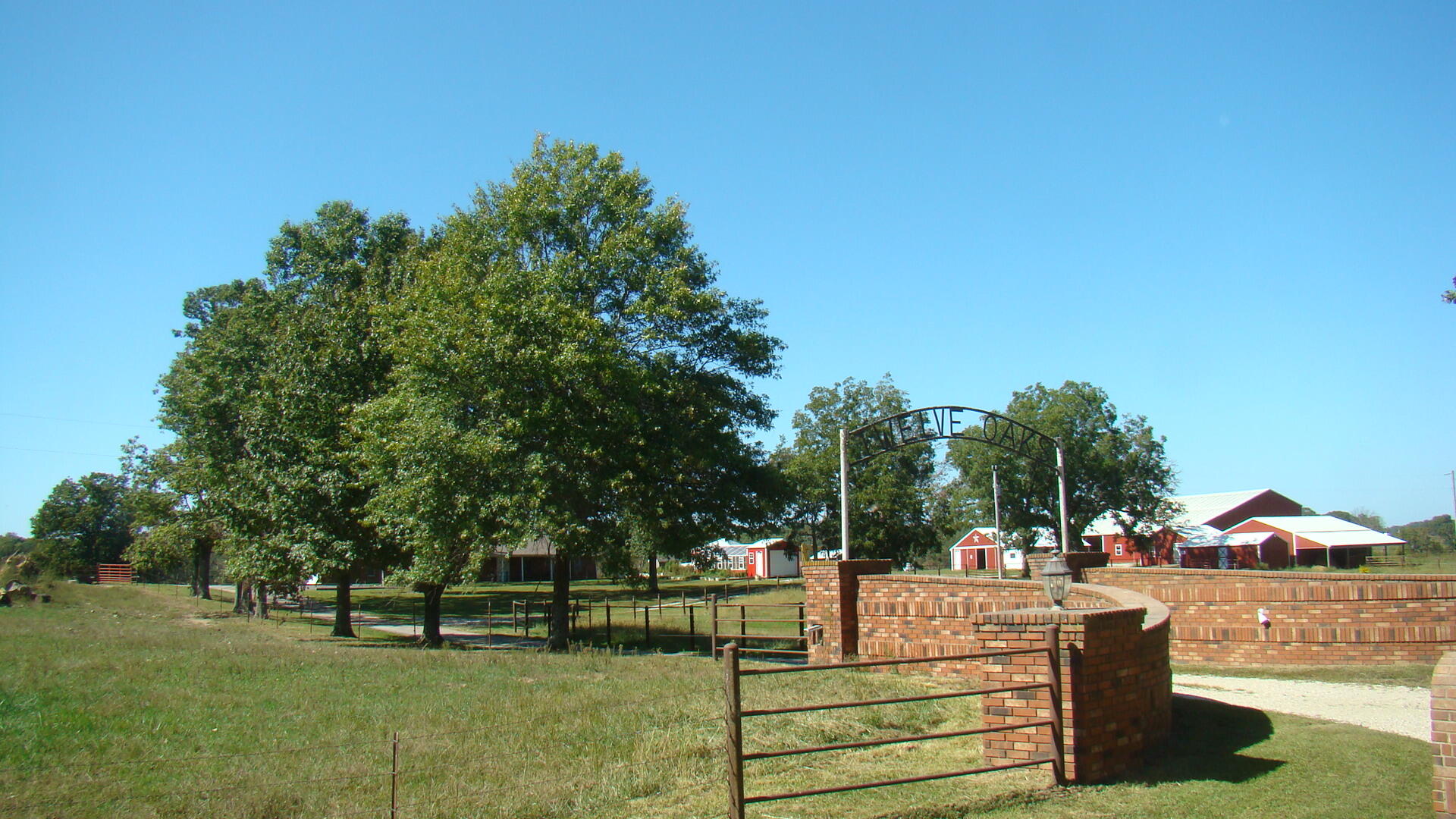 1003 County Road 3030 Property Photo 3