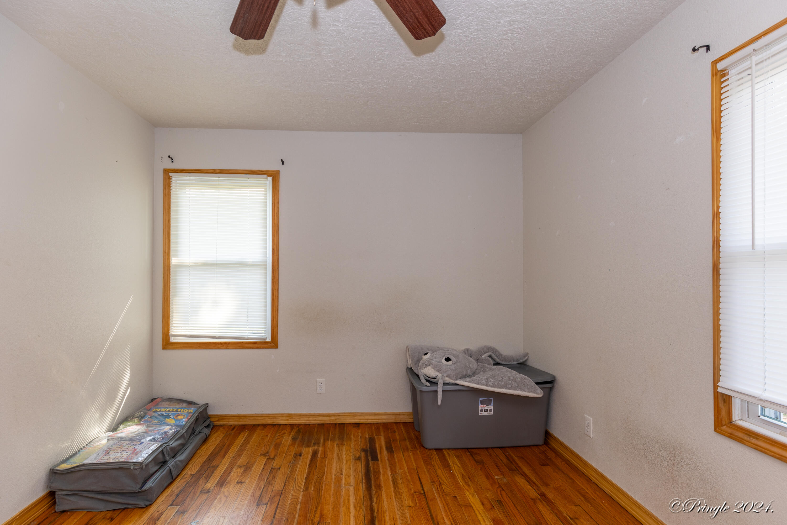 9744 County Road 8270 Property Photo 11