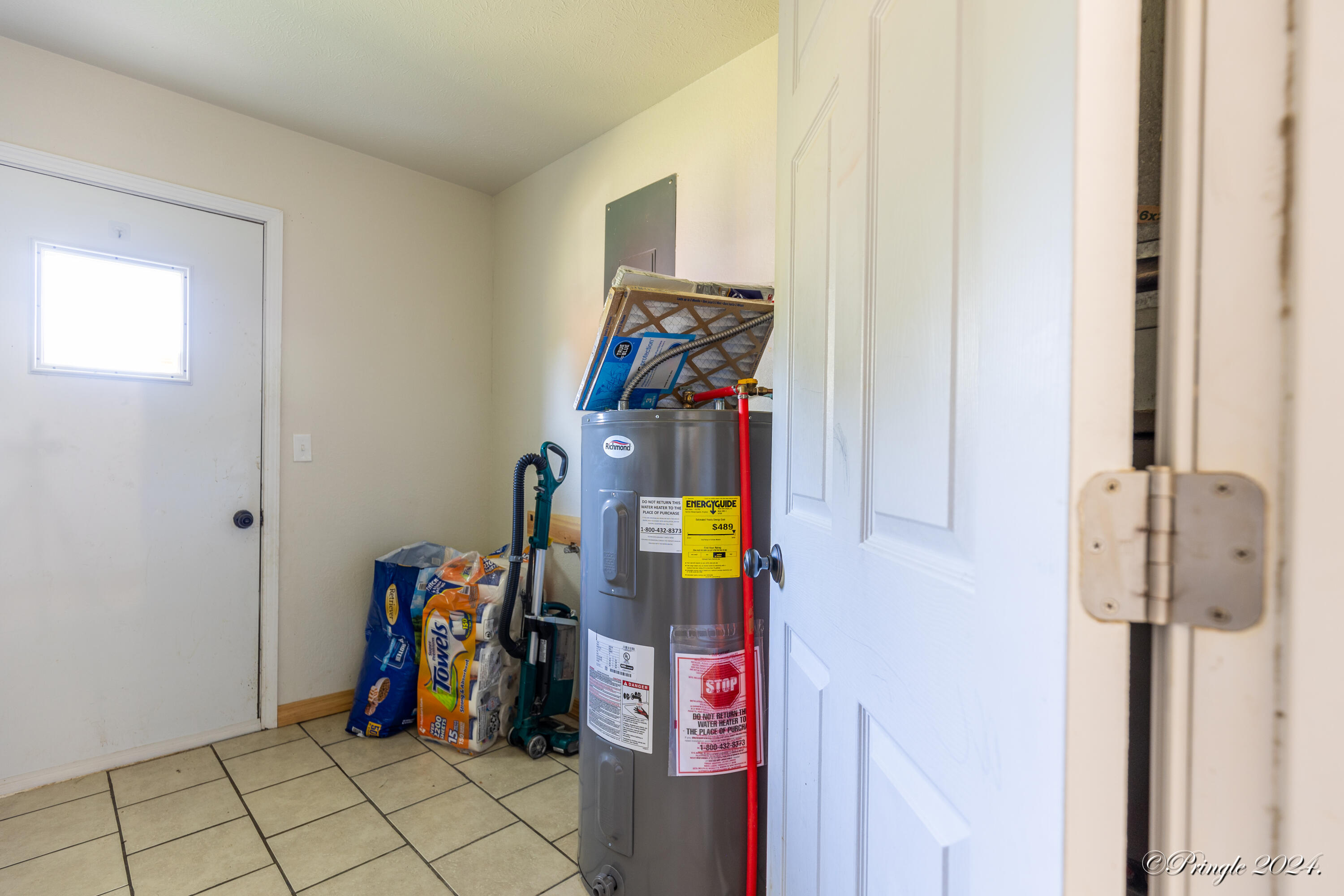 9744 County Road 8270 Property Photo 17