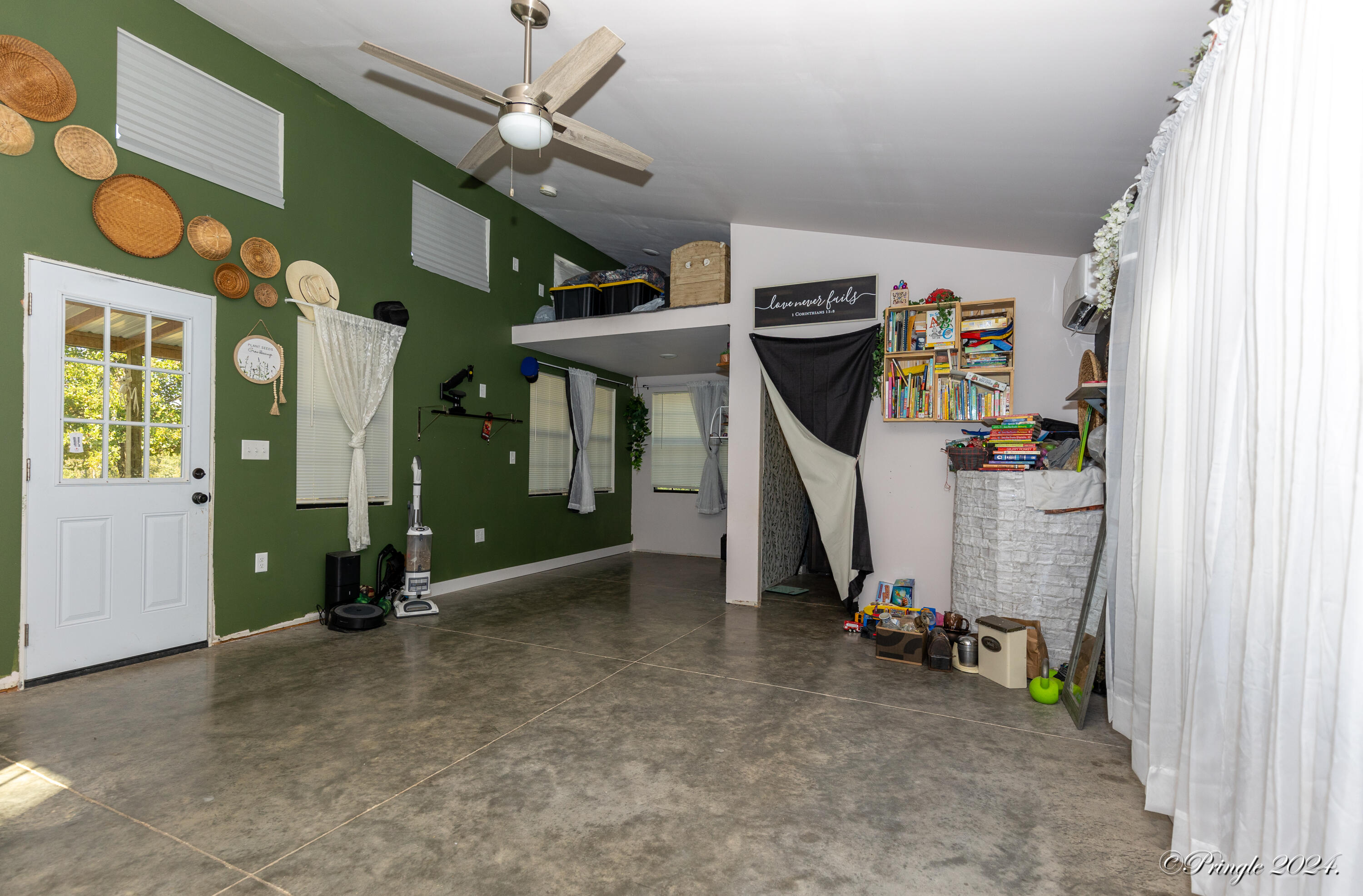9744 County Road 8270 Property Photo 30