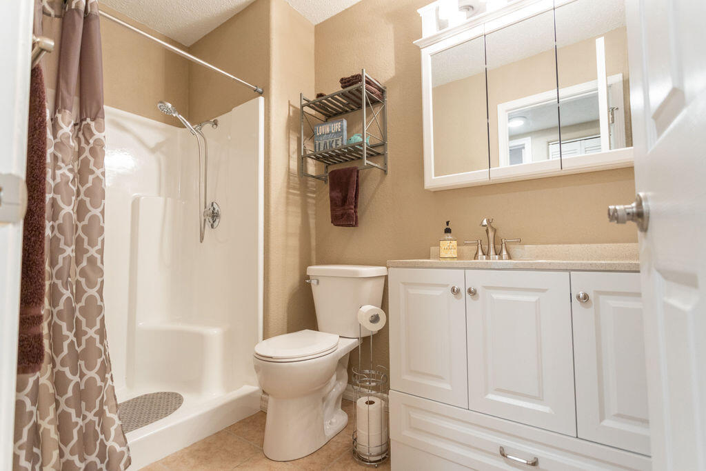120 Wilshire Drive Property Photo 20